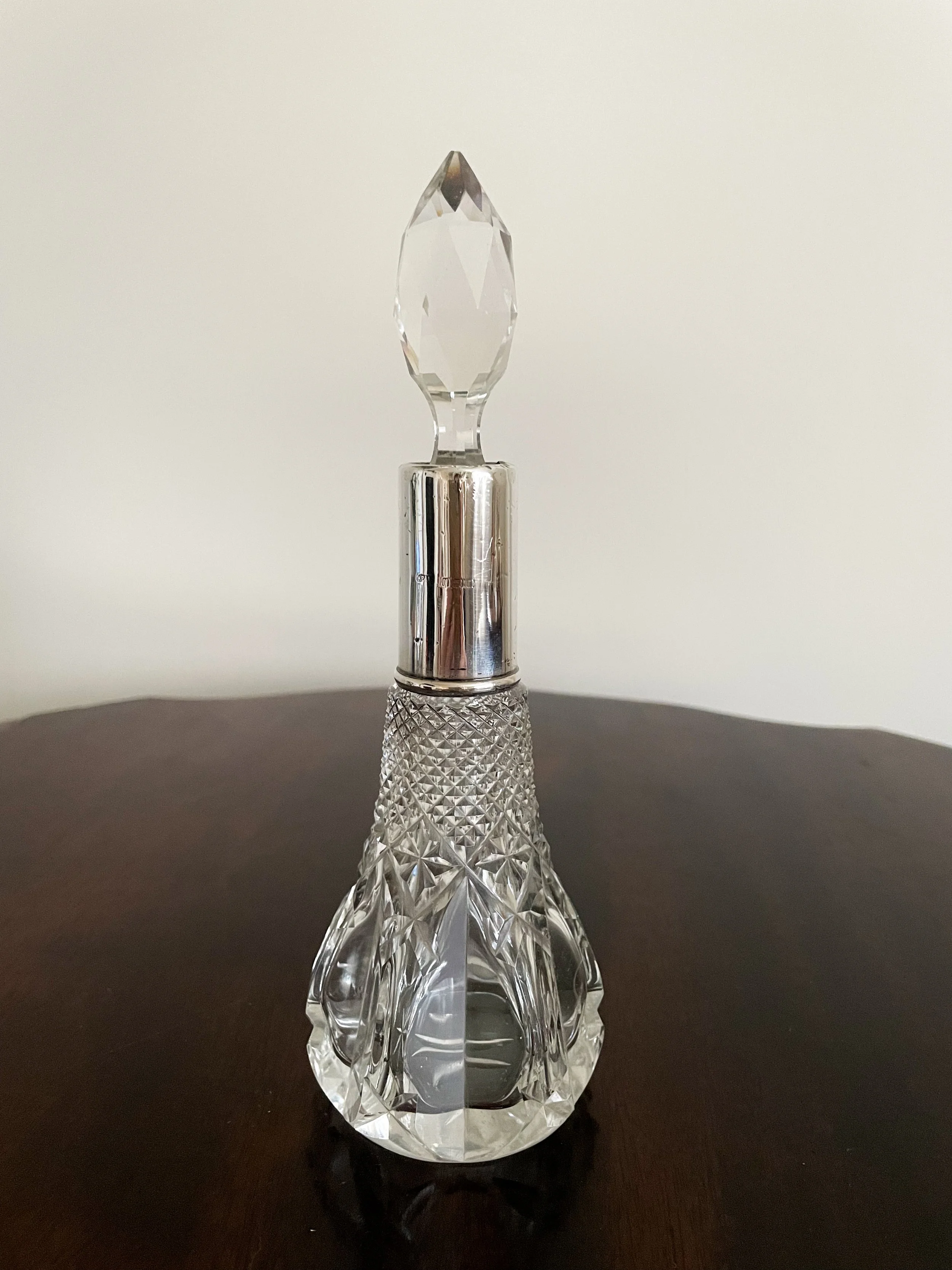 ANTIQUE SCENT BOTTLE WITH SILVER COLLAR