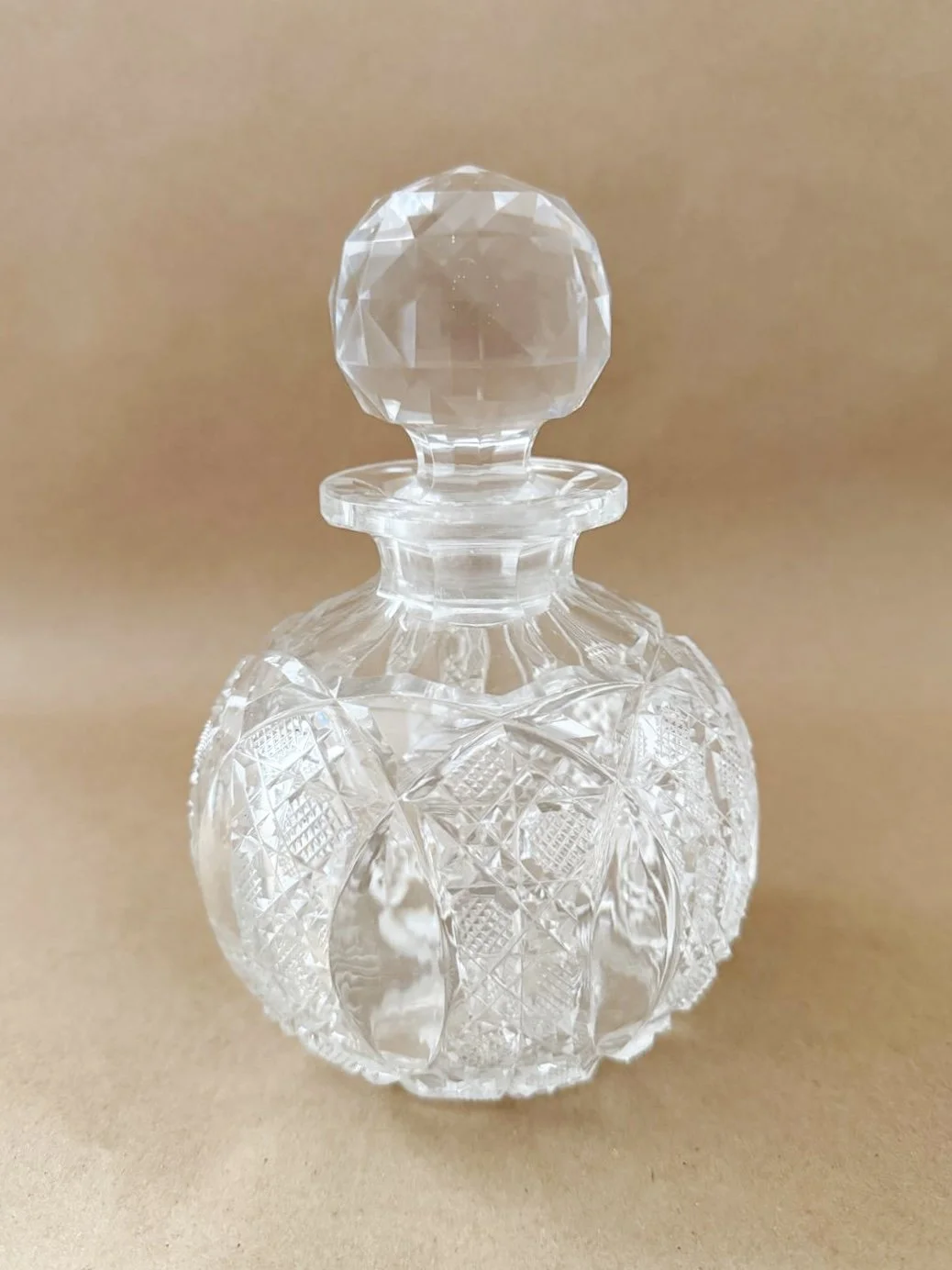 LARGE ENGLISH CUT GLASS SCENT BOTTLE