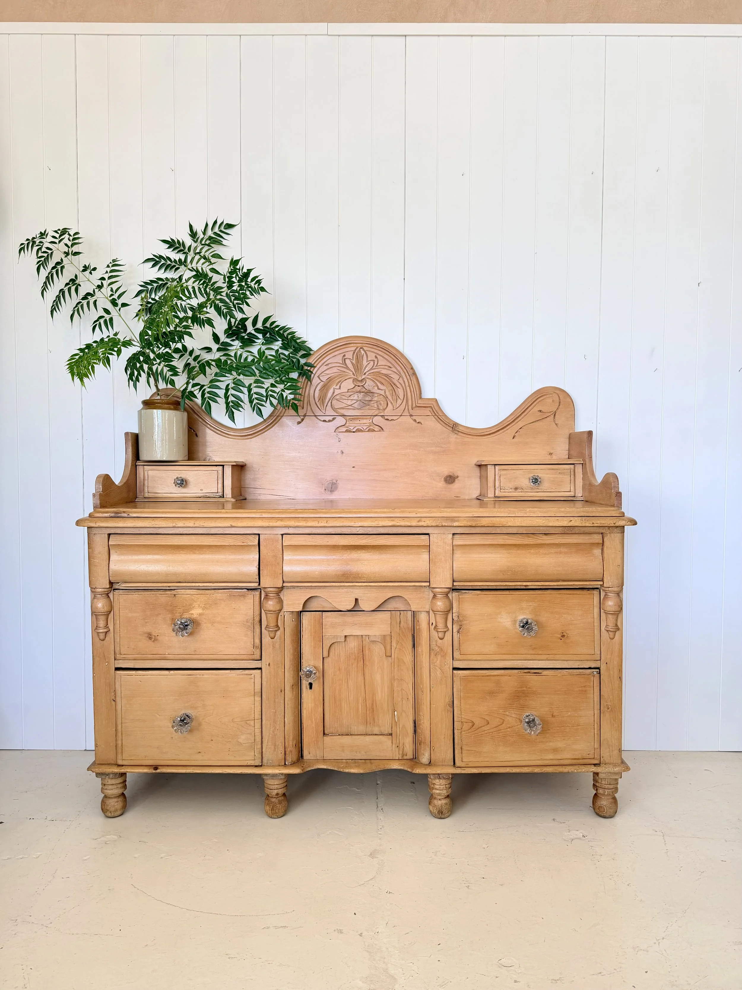 VICTORIAN PINE DRESSER