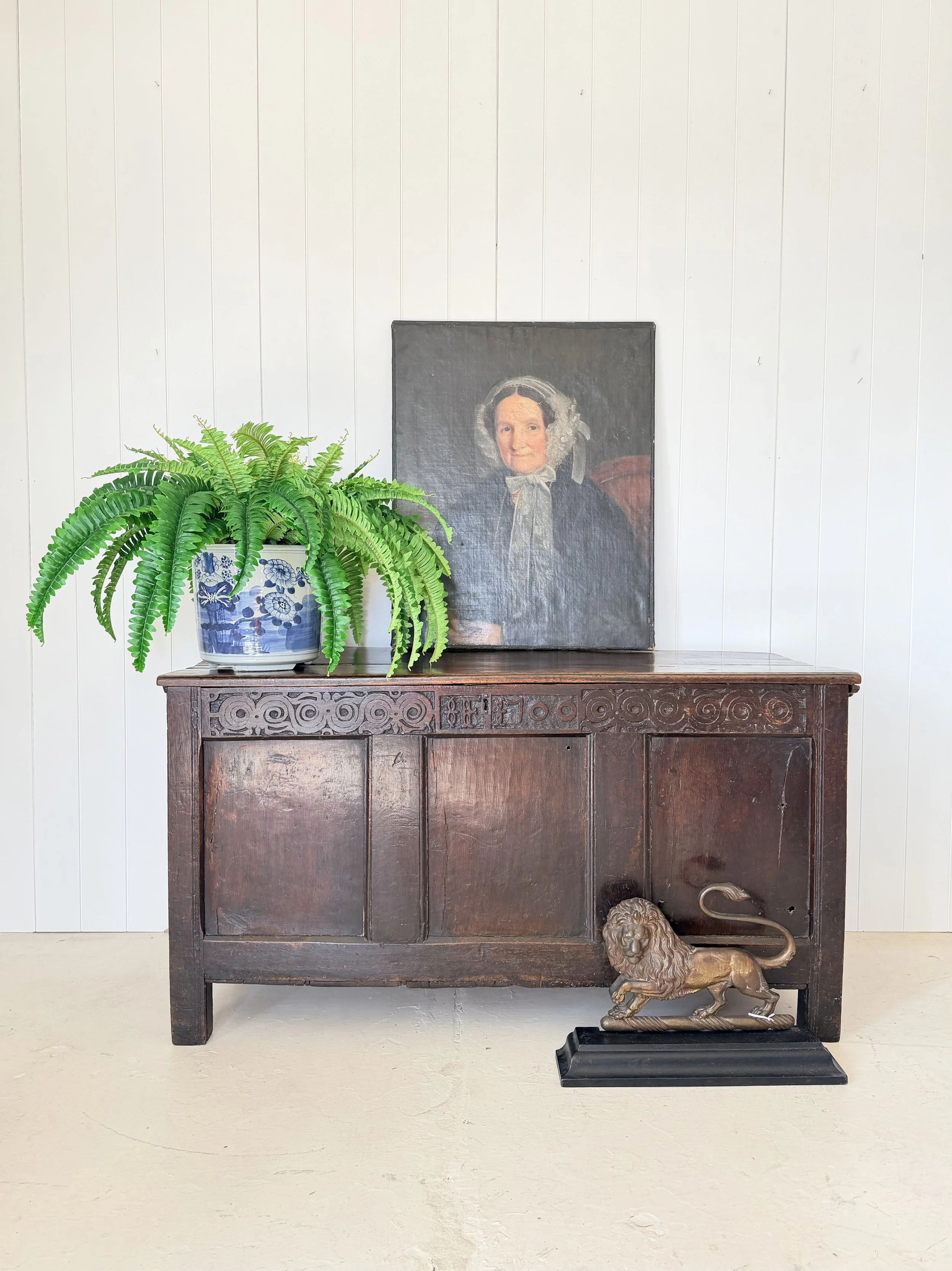 ANTIQUE ENGLISH COFFER