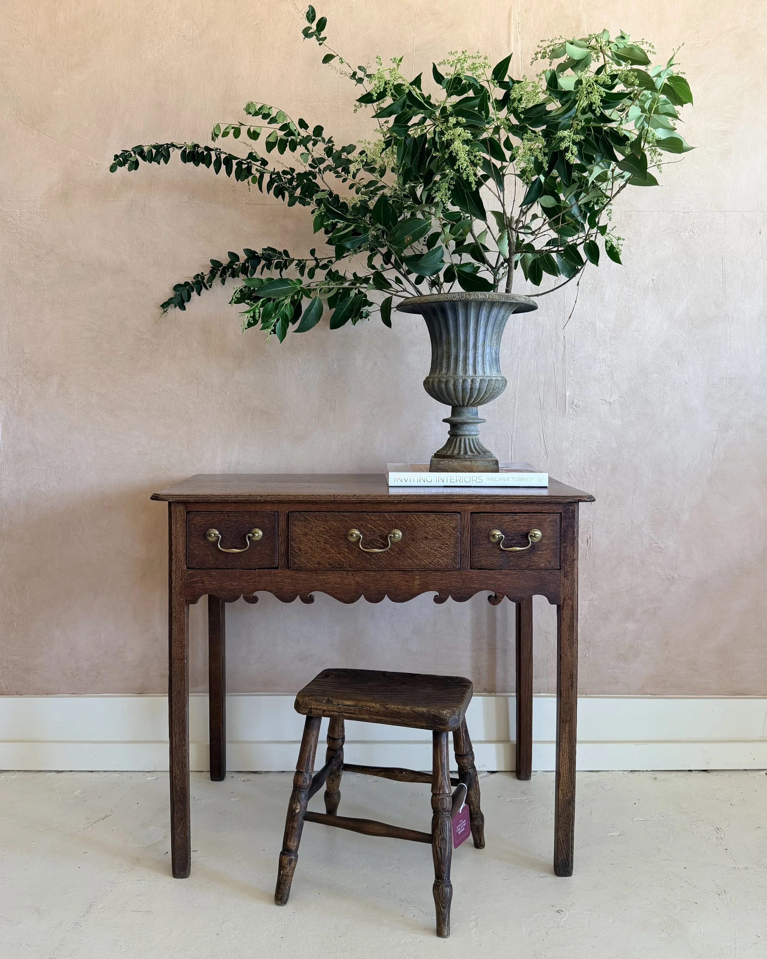 ANTIQUE STOOL