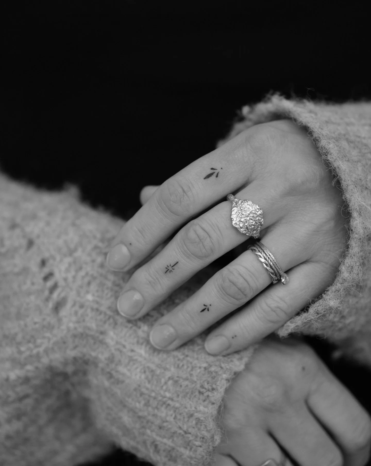 our fingers carry memory
in a language without words.

quiet witnesses
of everything we&rsquo;ve ever touched
and everything that has touched us. 

🌞

TATTTO | HANDPOKE | BERN
#fingertattoo #handpoketattoos #tattooswitzerland