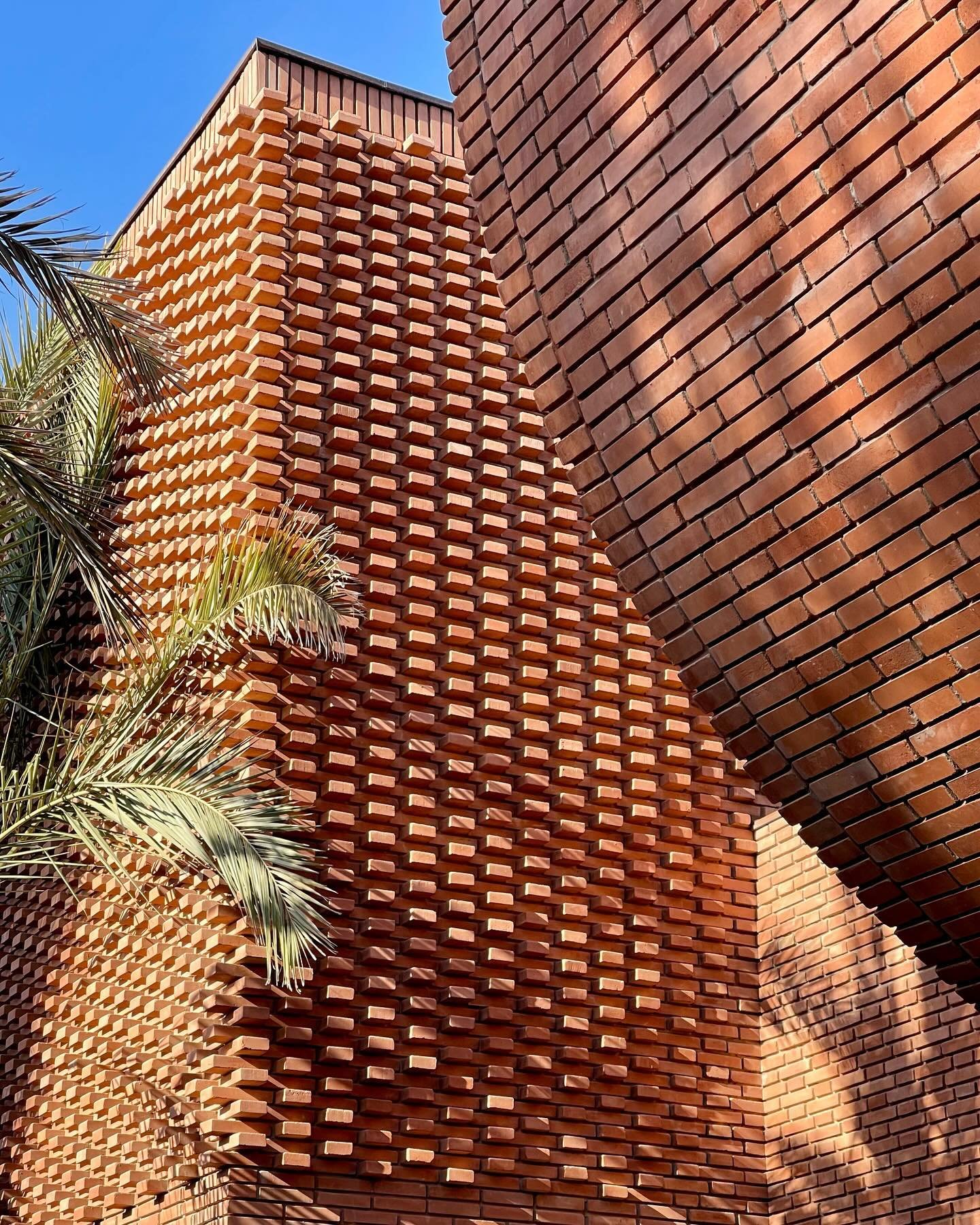Exploring new cities one brick at a time ✨ From intricate details to bold tectonic expressions, every building tells a story. There&rsquo;s beauty in the layers, textures, and design that shape our urban landscapes. What&rsquo;s your favorite city fo