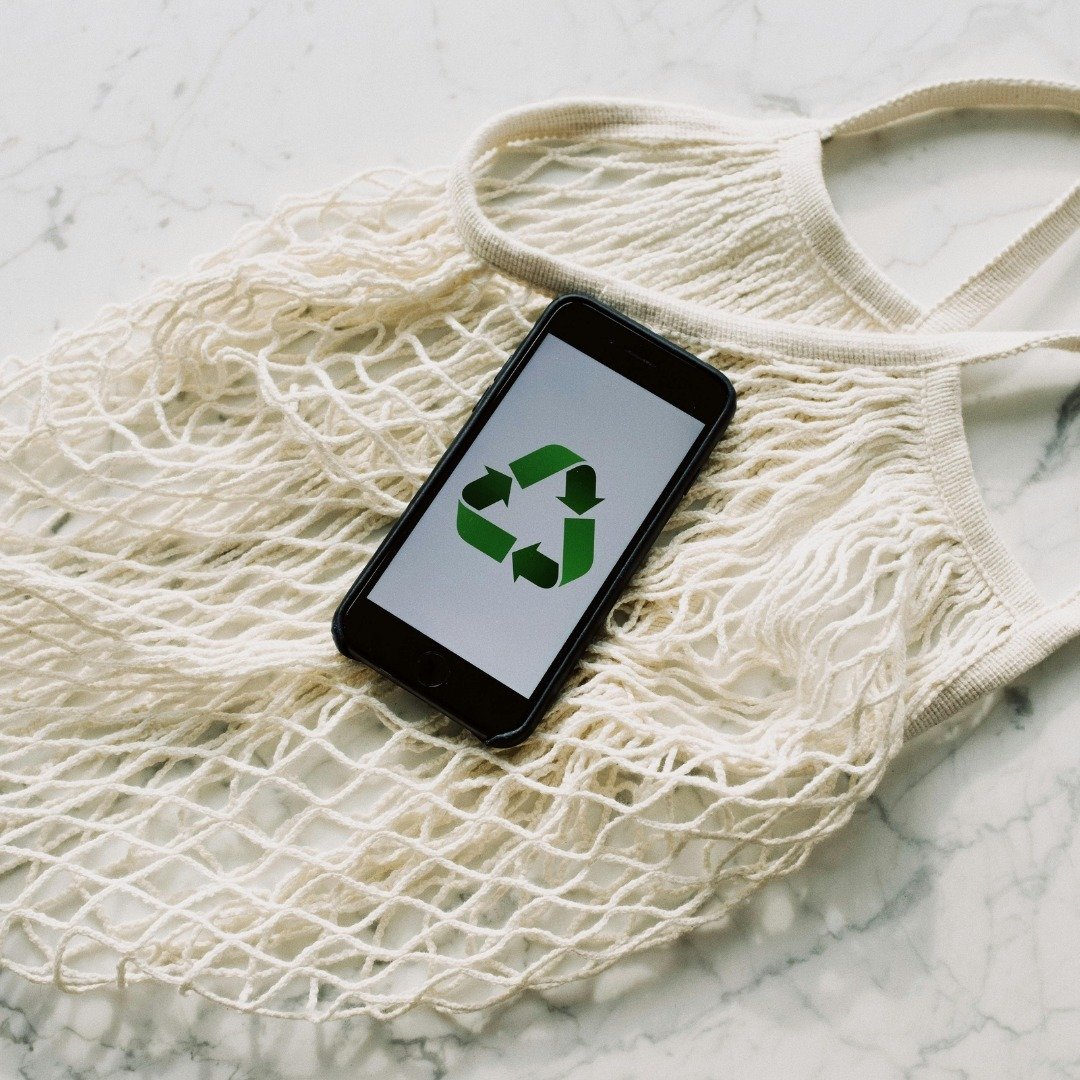 Did you know that less than 1% of clothes globally are currently recycled? 👗♻️

While the fashion industry has traditionally relied on a linear &quot;take-make-waste&quot; model, new technologies are offering hope for true circularity. From advanced