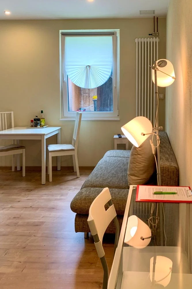  Heller Arbeitsplatz in der Gästewohnung der Senfbude in Leipzig 