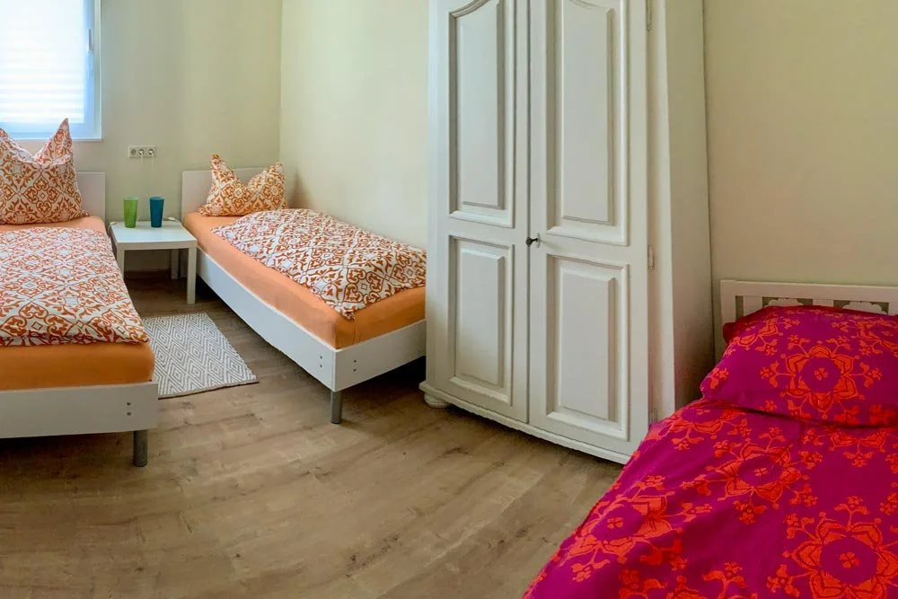  Geräumiges Dreibettzimmer – ideal für Familien oder Gruppen in Leipzig 