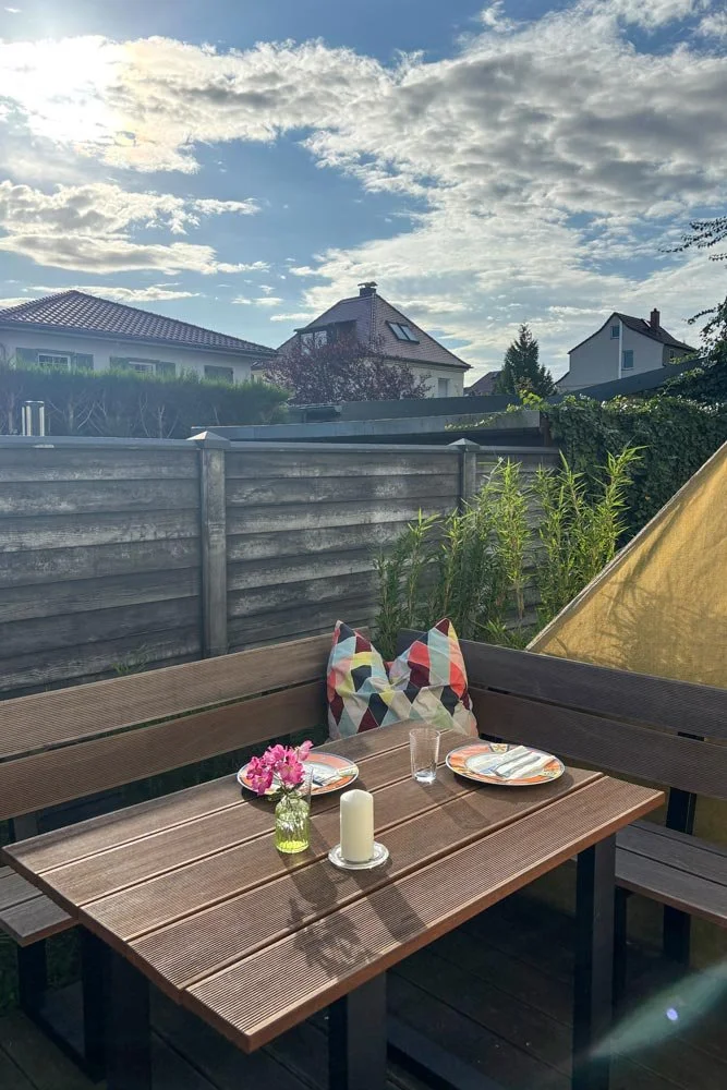  Sonnige Terrasse mit Sitzgruppe – entspannen in Ihrer Ferienunterkunft in Leipzig 