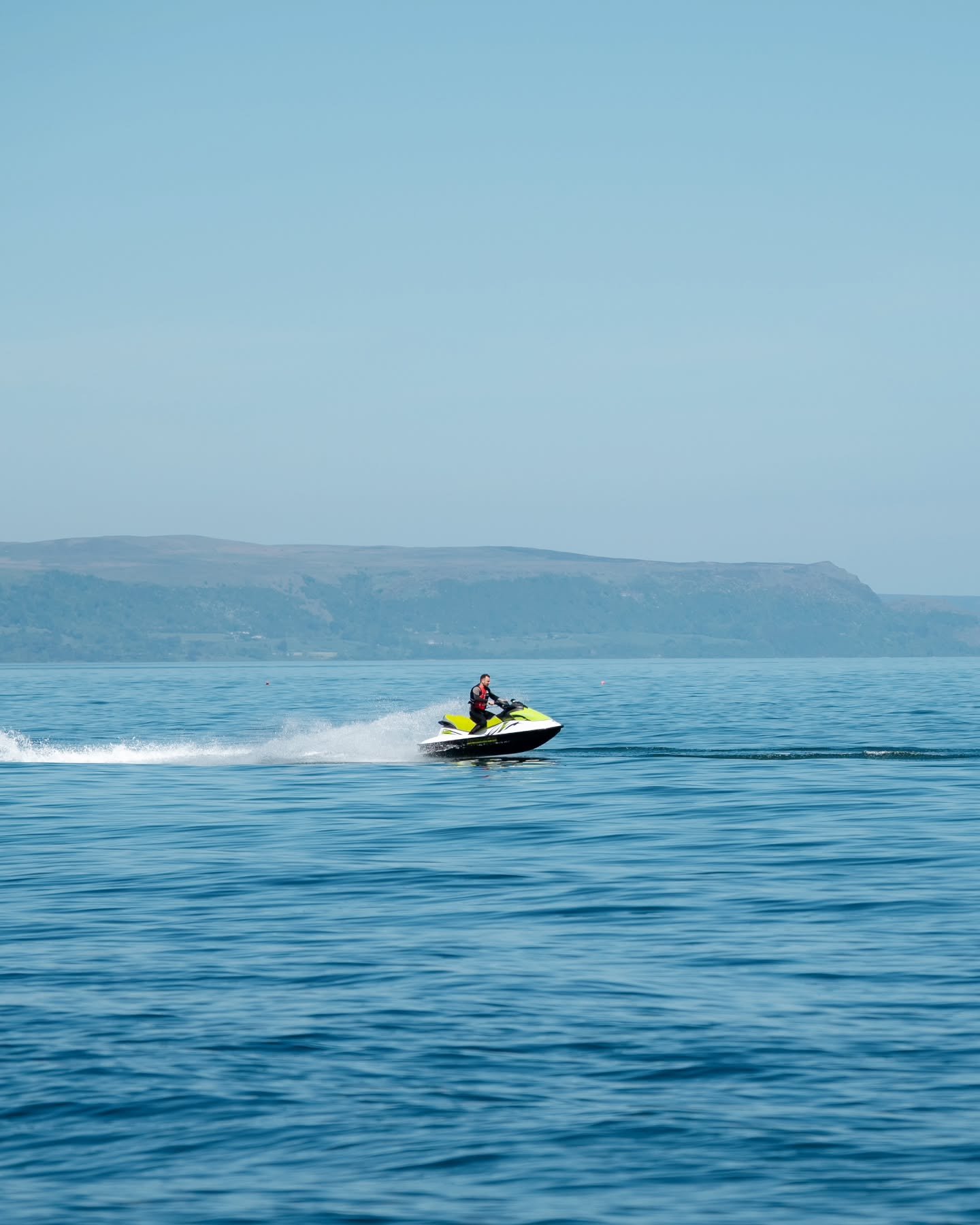 🌊
&bull;
📸 Nikon Z5
1/2000
f/4
ISO 100
&bull;
#cushendun #beach #belfast #belfastphotographer #nikonphotographers #nikonphotography #northernirelandphotographer #northernirelandtourism #jetskis #jetskiclub #cbviews #igersuk #tourismireland #sunnyda