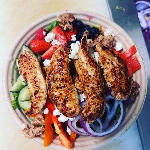 Groovy Beast Salad with Grilled Chicken
