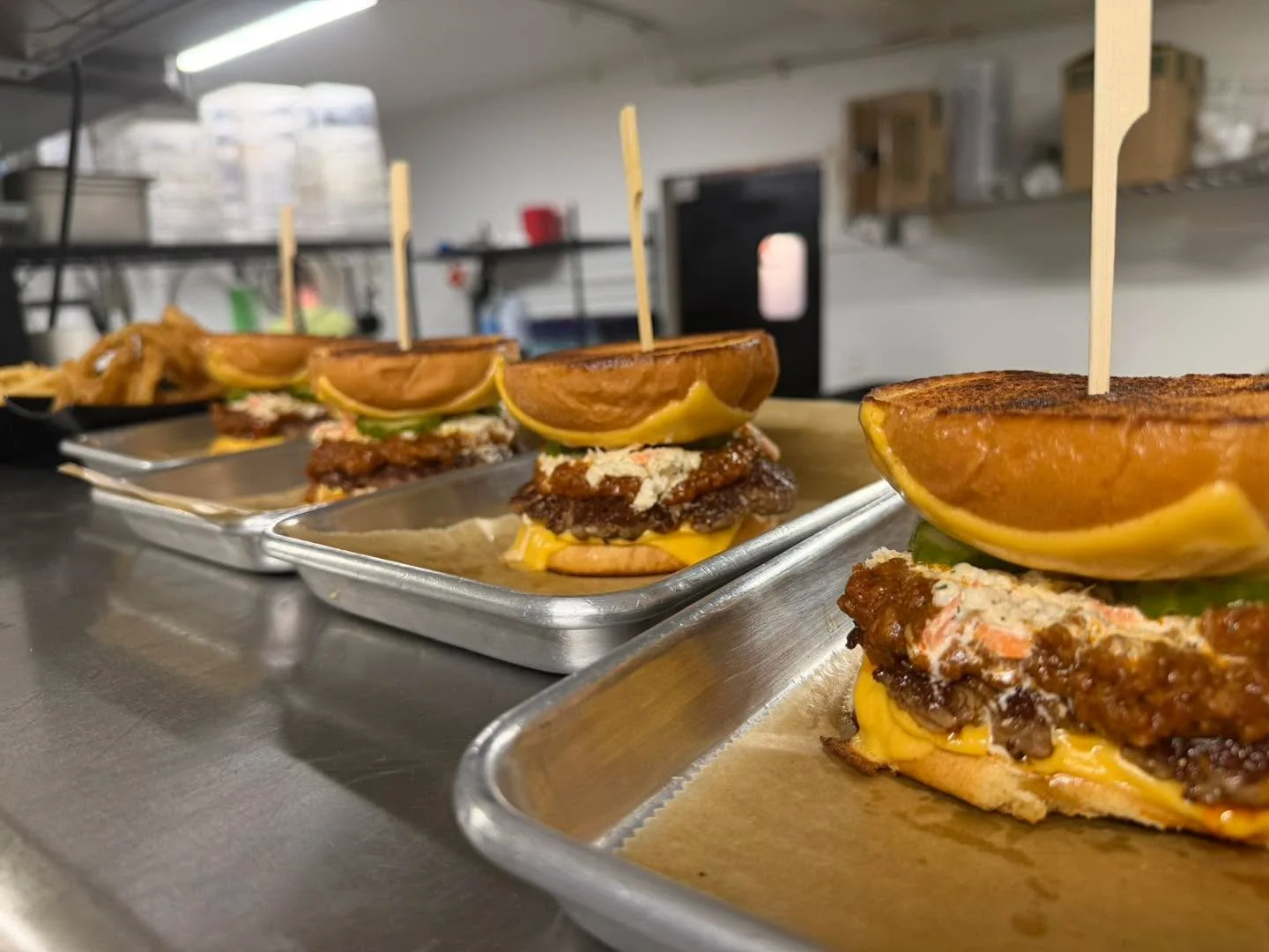🗣 Groovy Beast Tuesday Specials 🍽
&bull;
🚗 1611 Westover St Gastonia, NC 28056 🏋🏽&zwj;♂️
&bull;
📱 704-879-4488 for To Go&rsquo;s 🏃&zwj;♀️
&bull;
💻 www.groovybeastco.com 💳 
&bull;
🌮 #TacoTuesday Specials
Smash Burger Tacos&mdash;fresh season