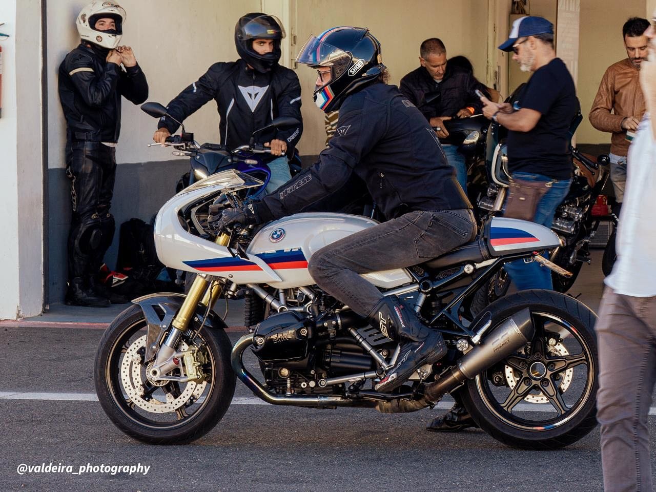 Algumas das  m&aacute;quinas que participaram no Track Day Experience.
Obrigado a todos.
Obrigado @valdeira_photography pelas fotos
