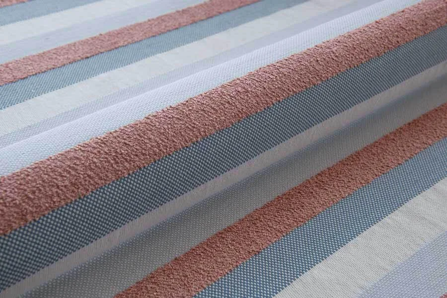 Sailom | Camellia & Faded Denim