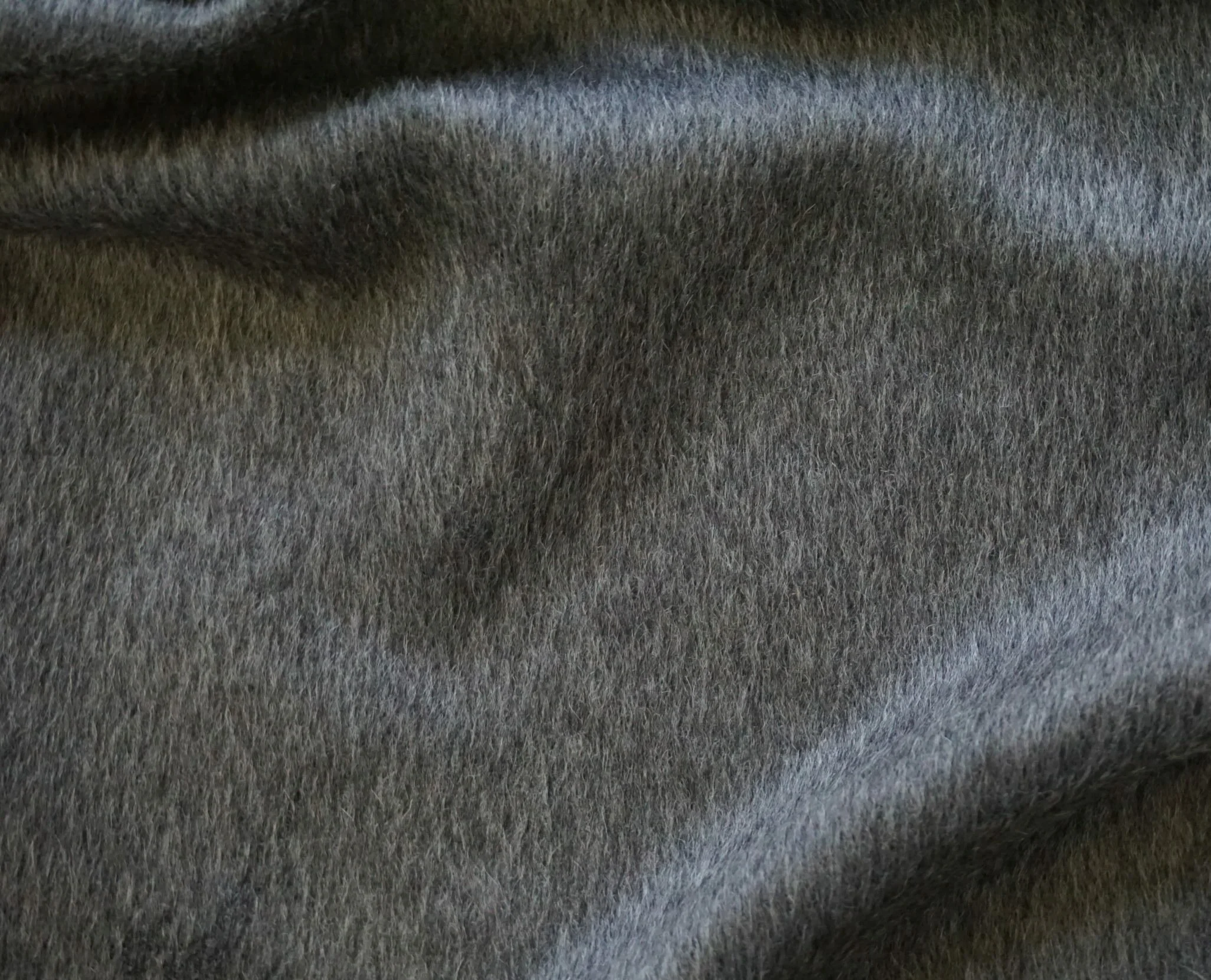 Suave | Grey