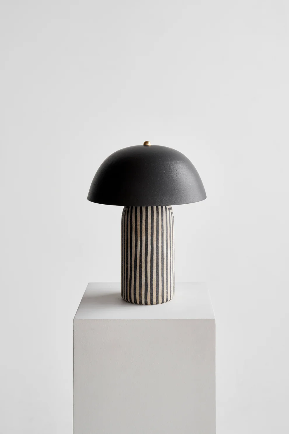 Tera Lamp Stripe Base Black Shade