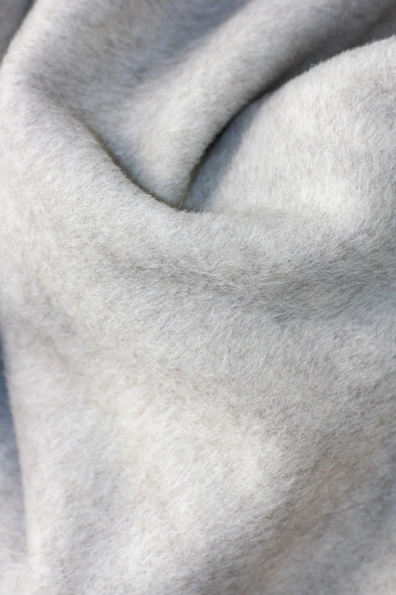 Caricia | Light Grey