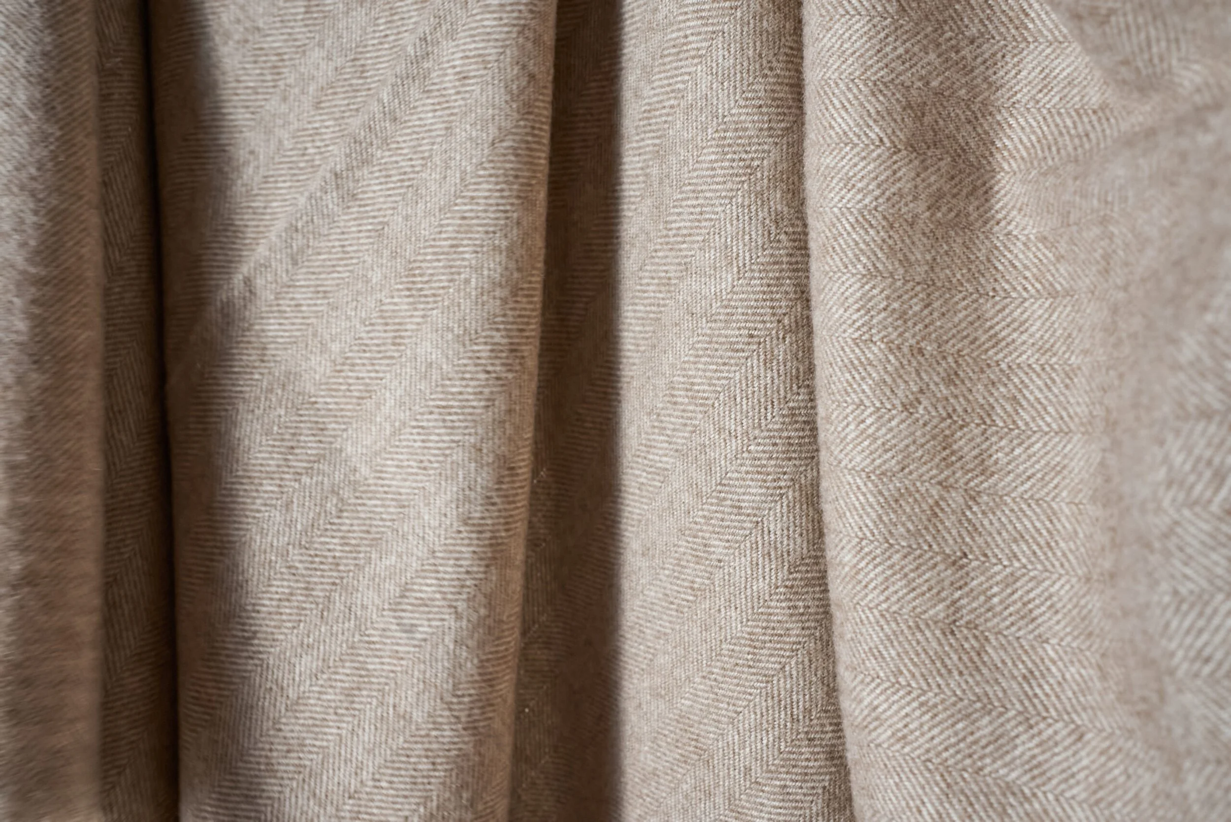 Fishbone | Mocca + White