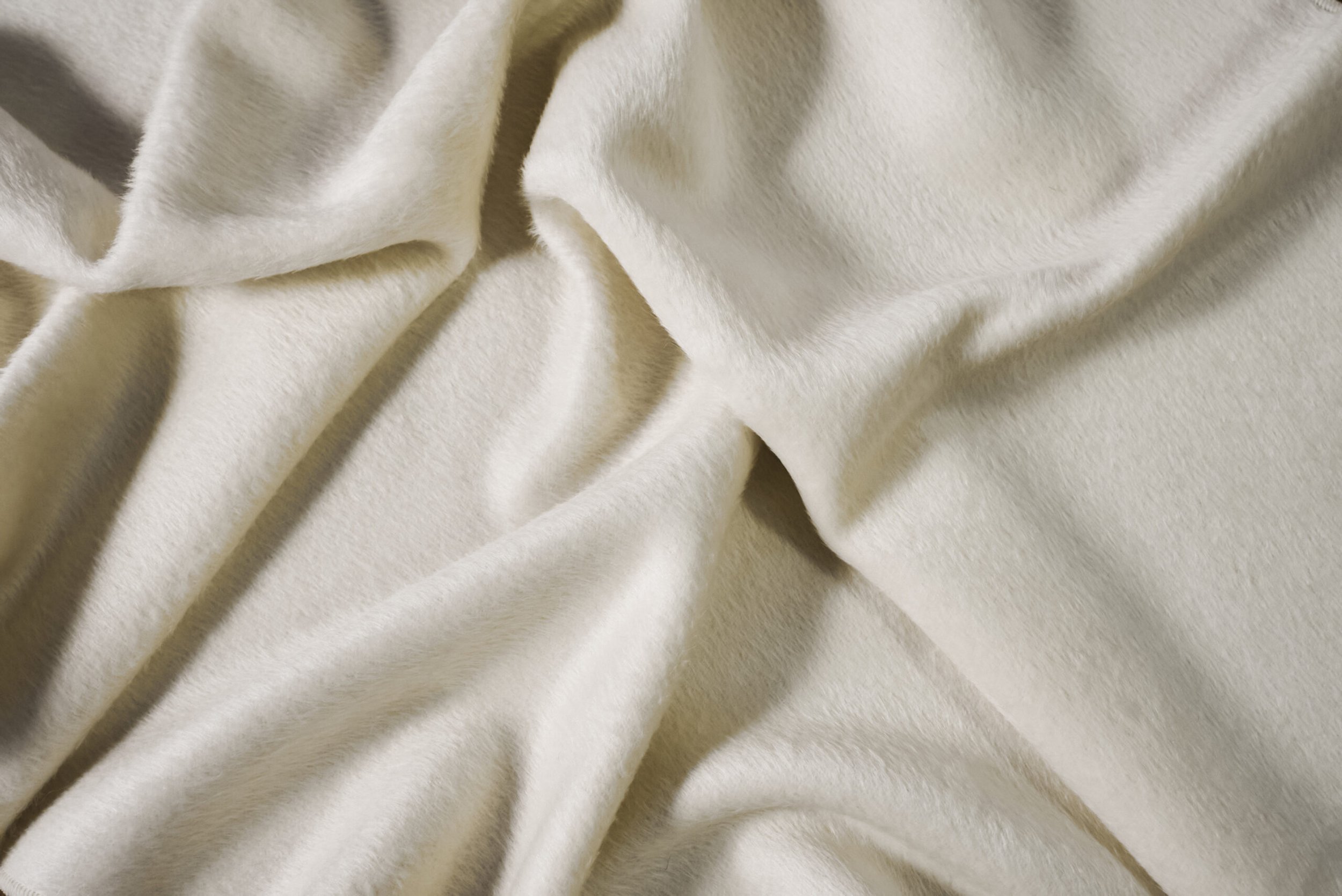 Suave | White