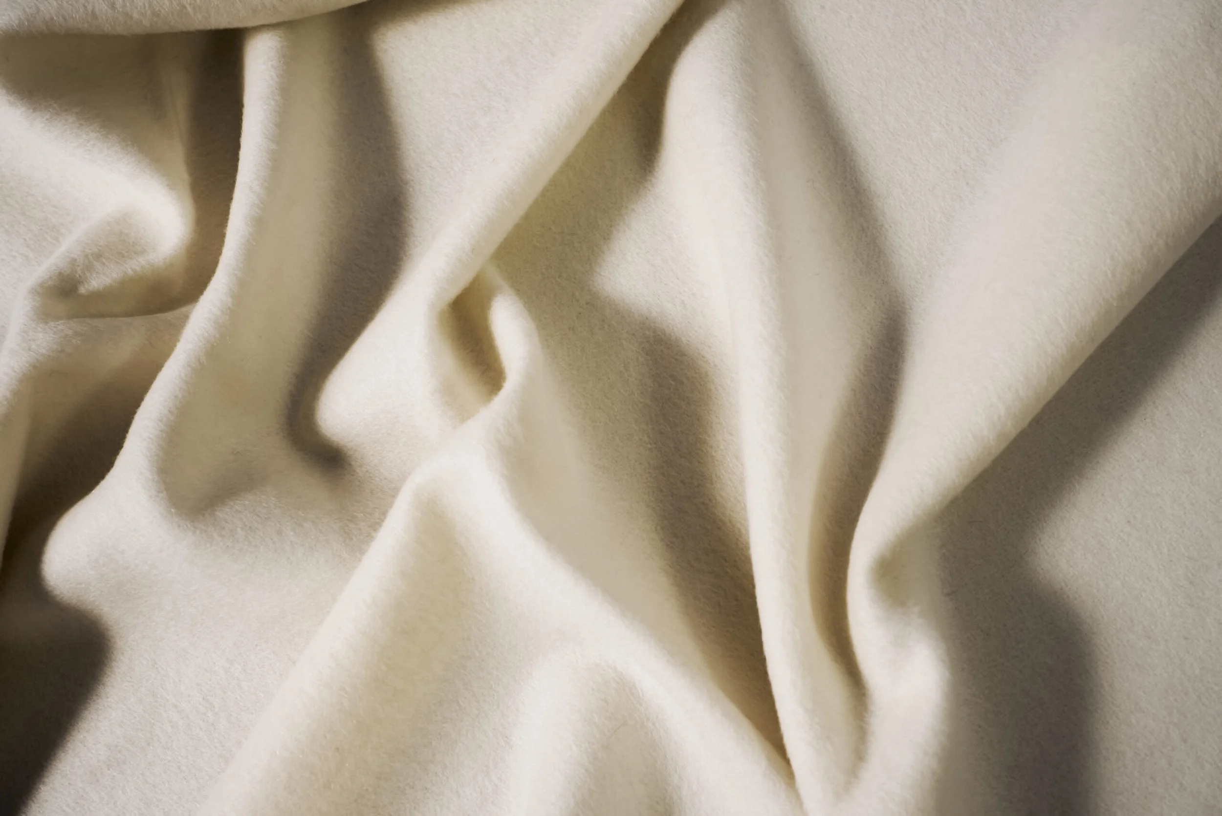 Liso | White
