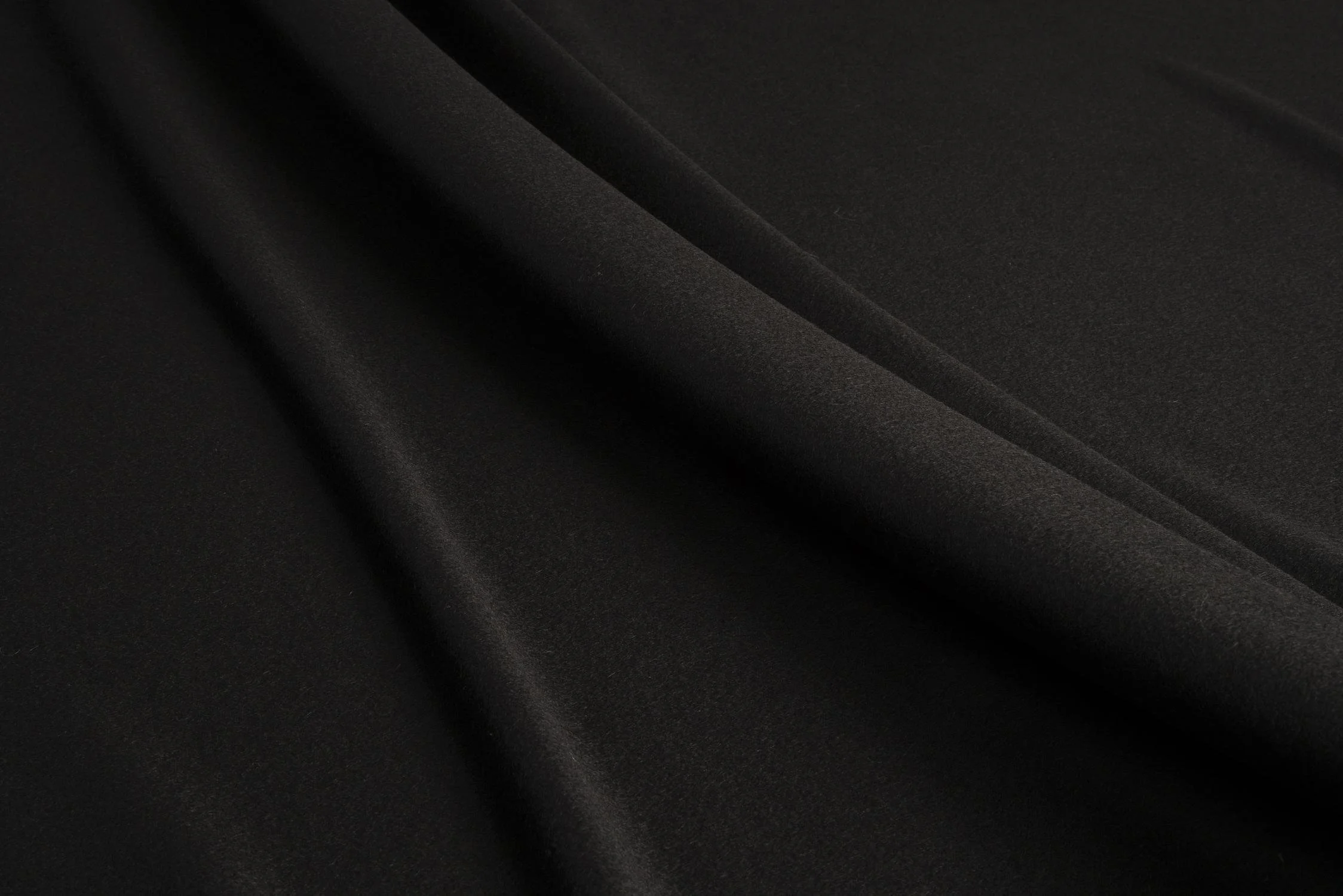Liso | Black