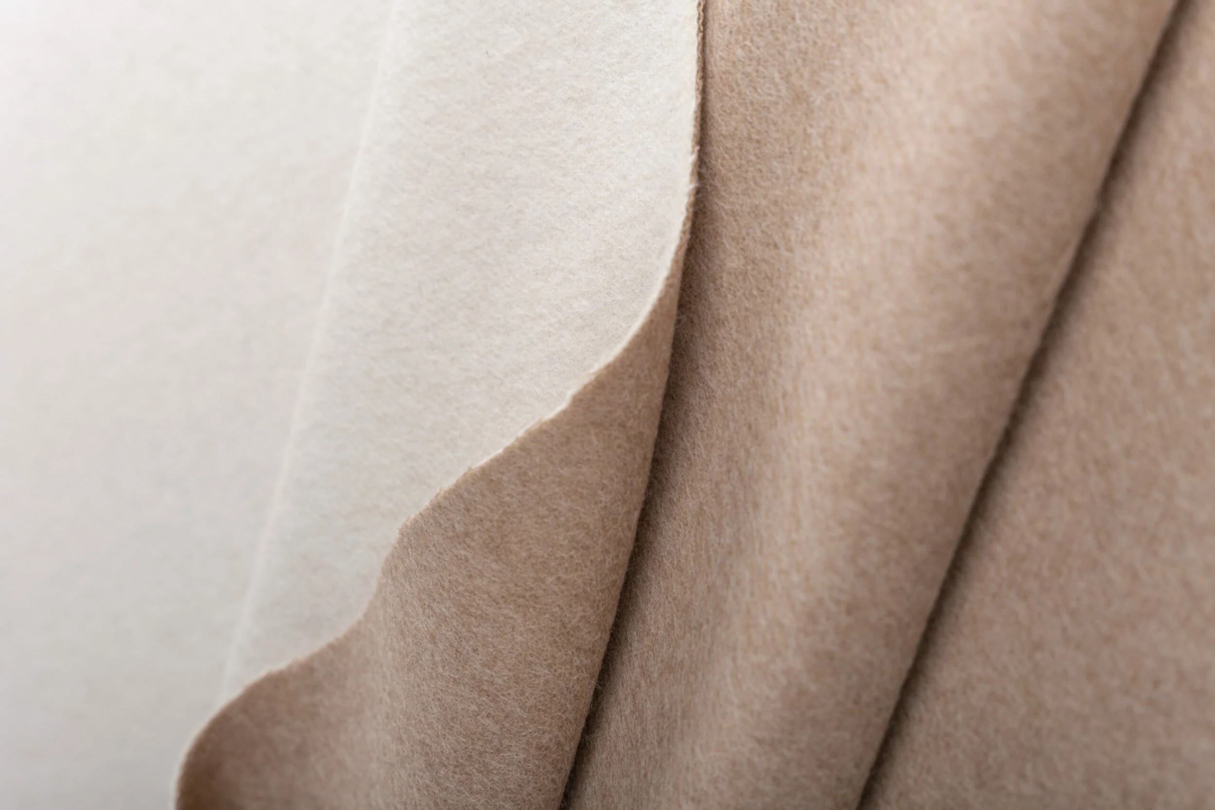 Sombras | White + Beige