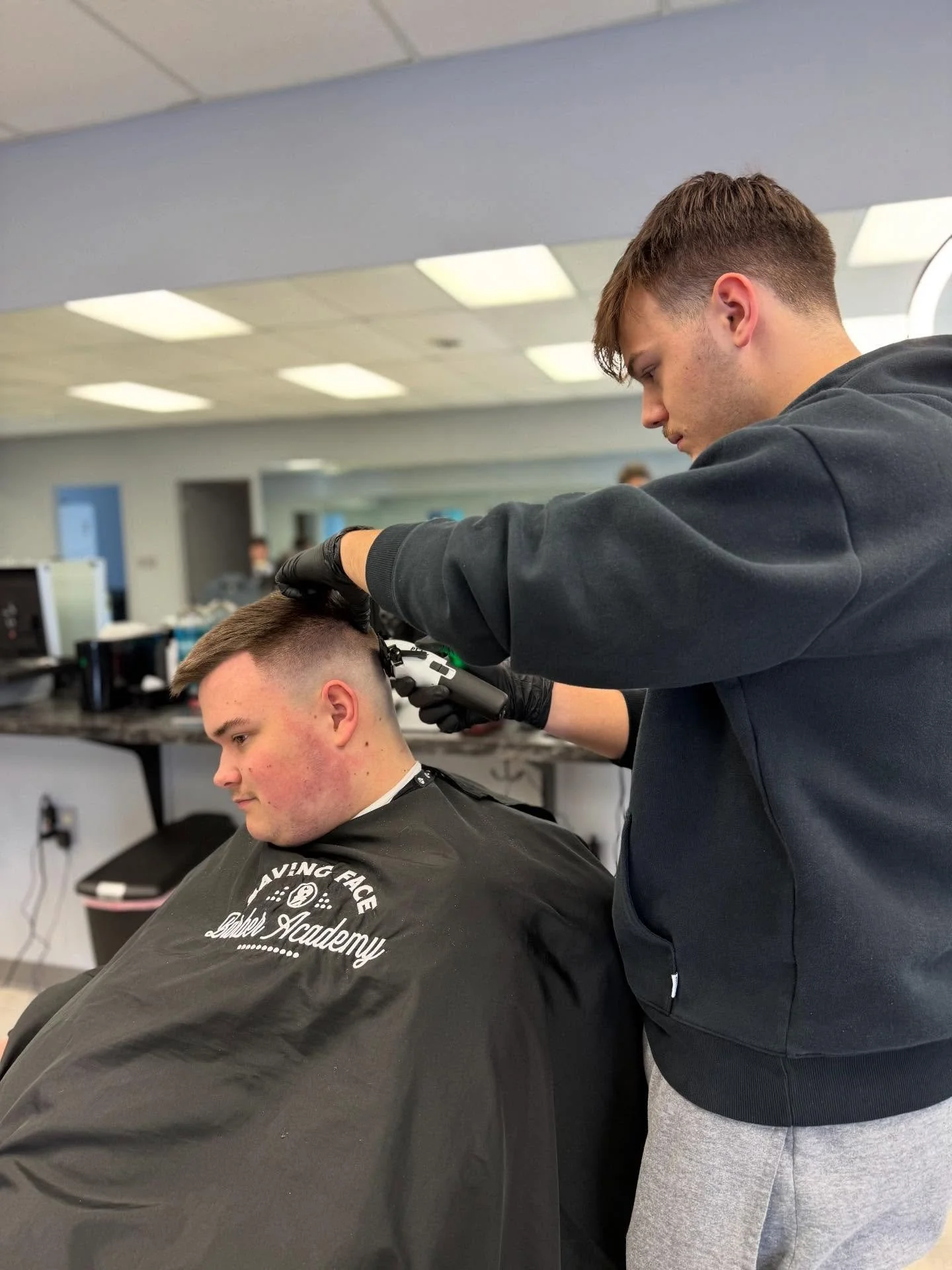 Nose to the grindstone 🙂&zwj;↕️

We have one spot left for our January class! Contact us now or apply on our website to get in before it&rsquo;s too late!

@savingfacebarbershop 
@savingfacebarberacademy