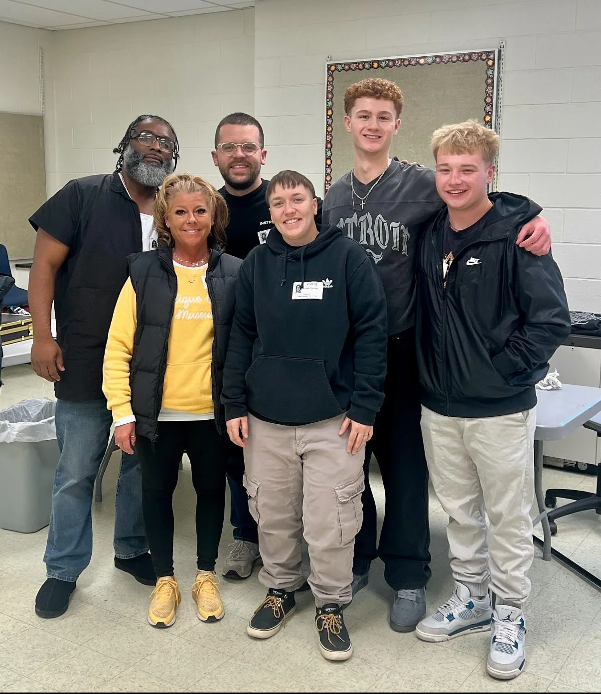 Had the amazing opportunity to bless some of the students and staff of Pulaski High School! Thank you so much for having us we had a blast!

@pacsacademy_official 
@savingfacebarbershop