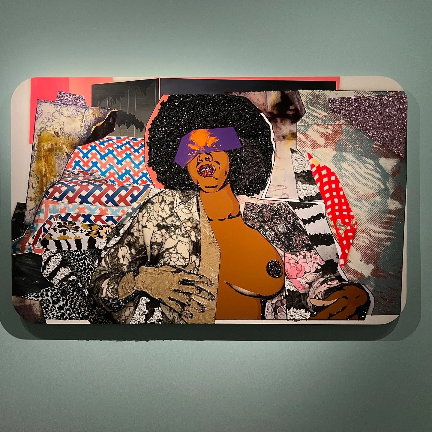 Went to the most amazing exhibition in Toulouse last week at a fantastic gallery @lesabattoirs. The exhibition is called &lsquo;All About Love,&rsquo; inspired by the book of the same name by feminist writer and activist, Bell Hooks. 👌🏽 The artist 