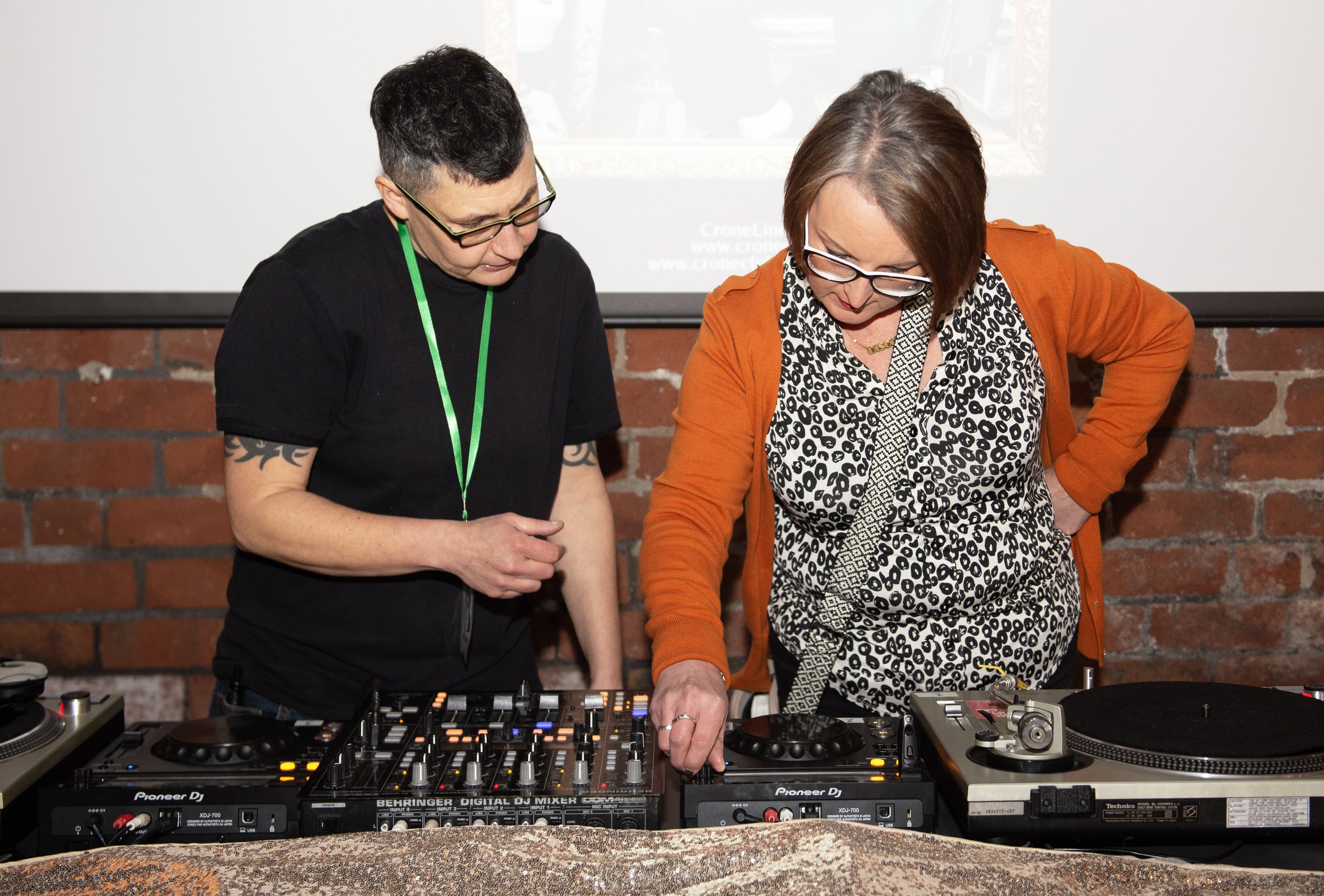 _LPP7953 kit and lyn lesson dj.jpg