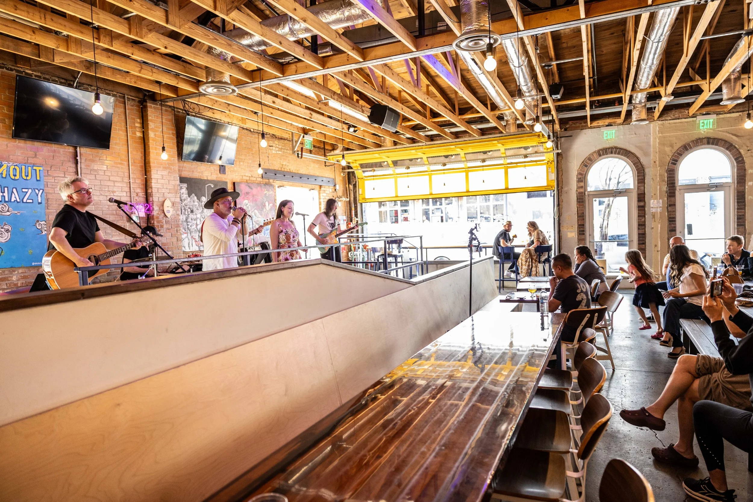 3 2 25 Jon 22 Delarose Westlake Brewpub Photo Andrew Sherman-70.jpg