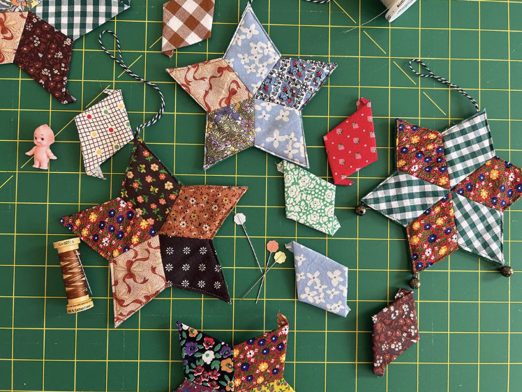 English Paper Pieced Ornament - December 11th