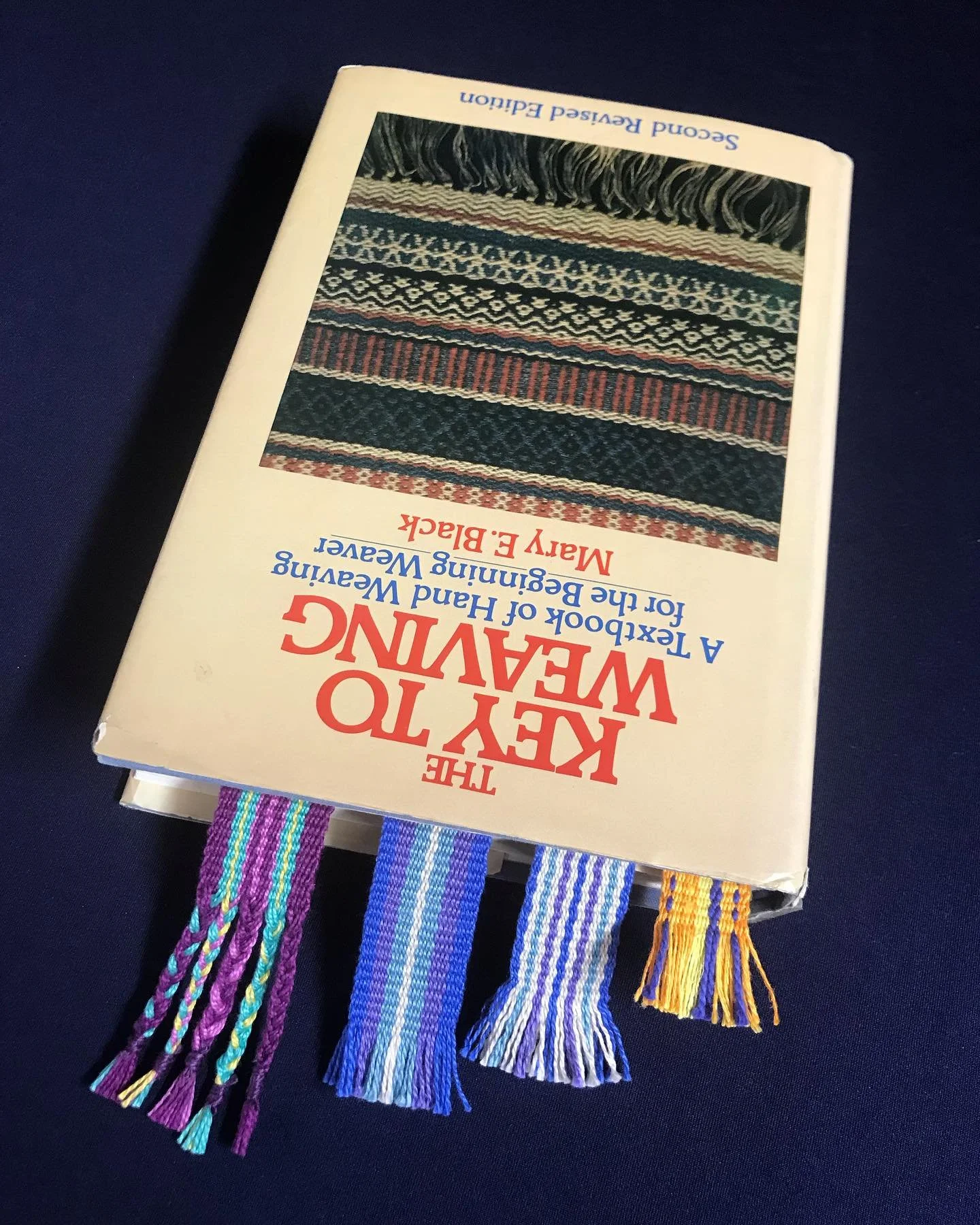 We are offering another weaving workshop!  December 7th Sunday from 10-12 at Newport Harbor Island Resort Goat Island. Sign up on the website link in bio. Bring a friend!