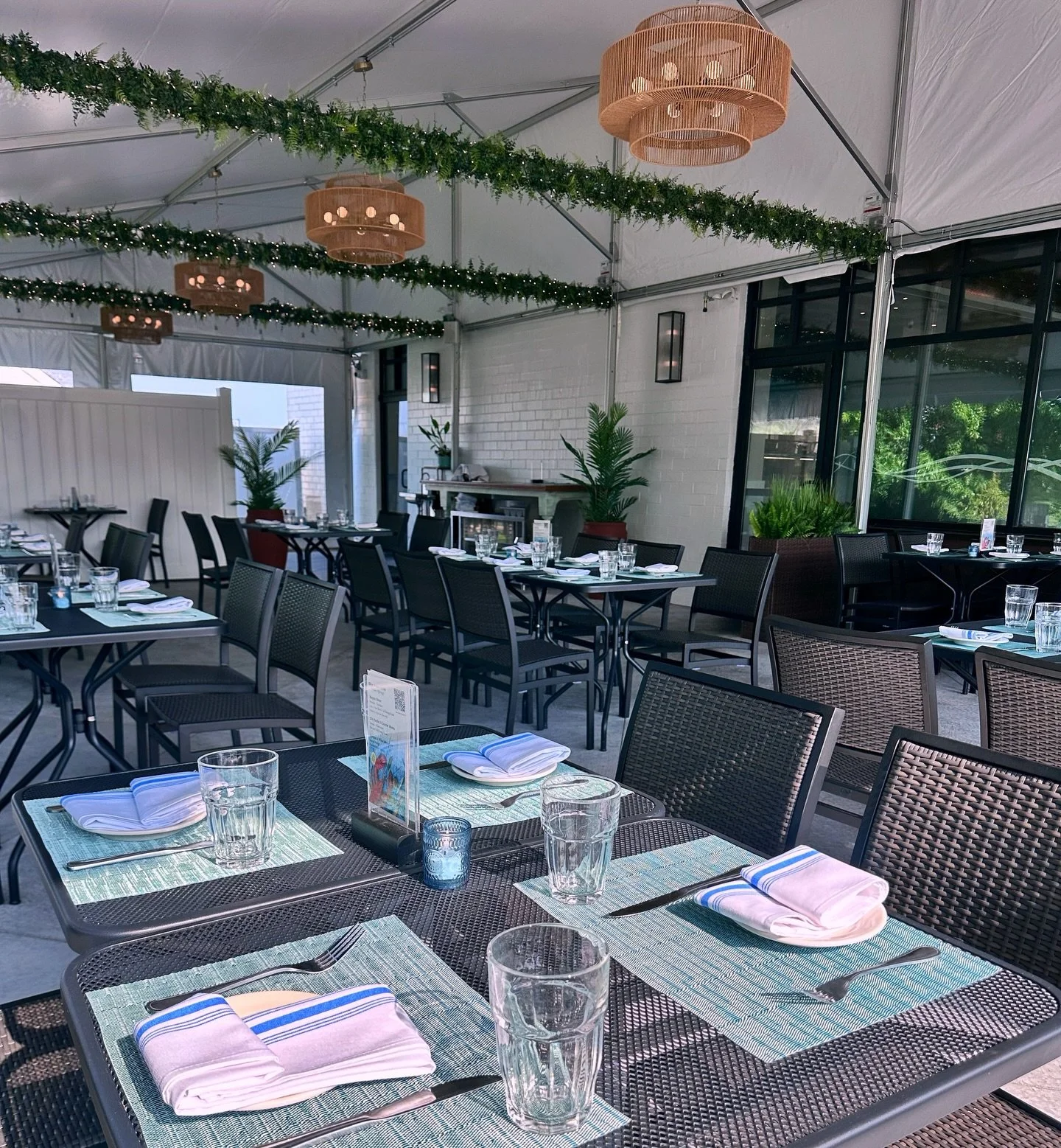 Sunshine, seafood, and patio vibes await at Blue Point Grill ☀️🦪🍹

Outdoor dining season is in full swing, and there&rsquo;s no better place to enjoy fresh seafood, handcrafted cocktails, and warm evenings in Newtown 🌿✨

Whether it&rsquo;s date ni