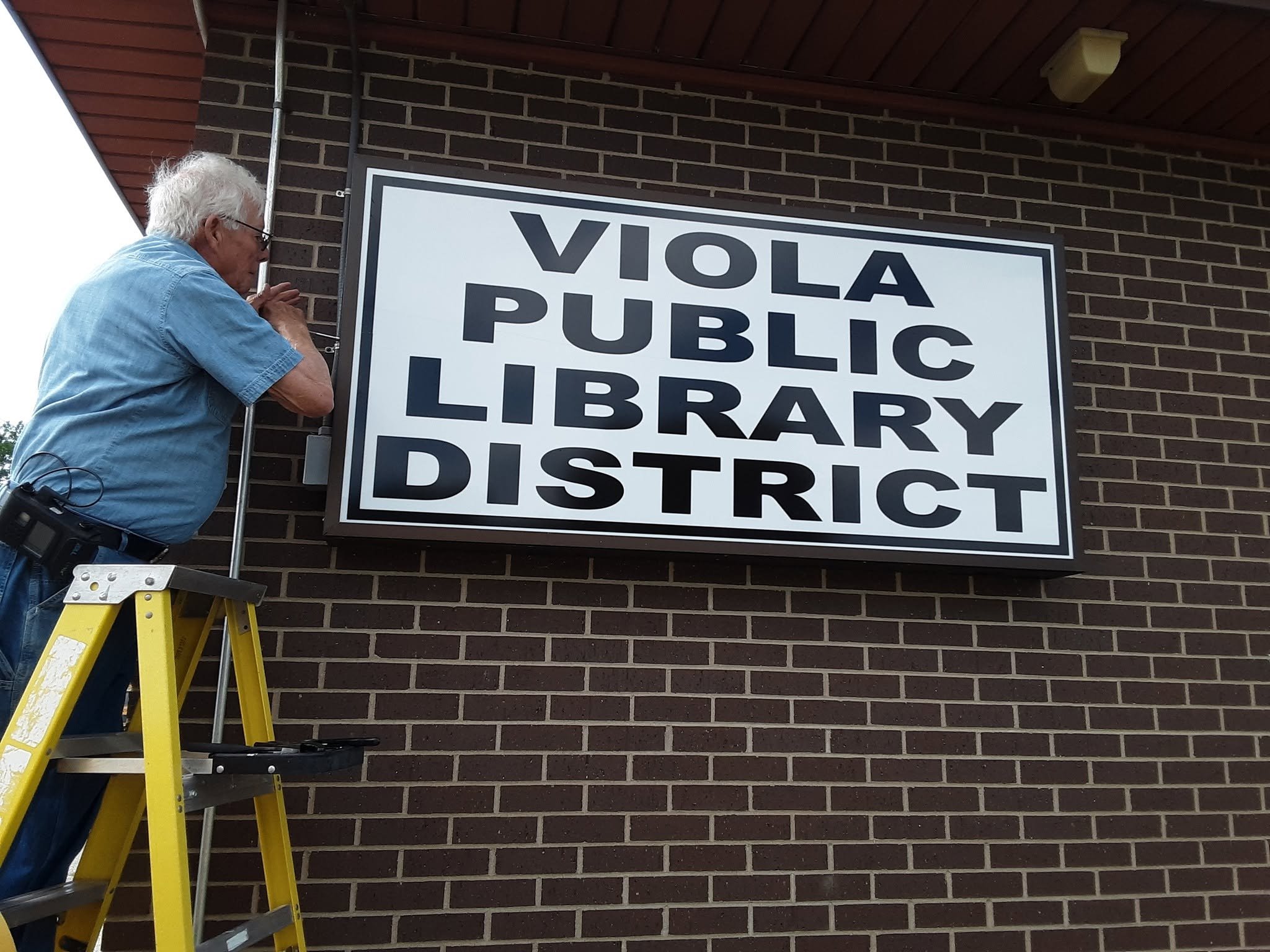 Viola Public Library