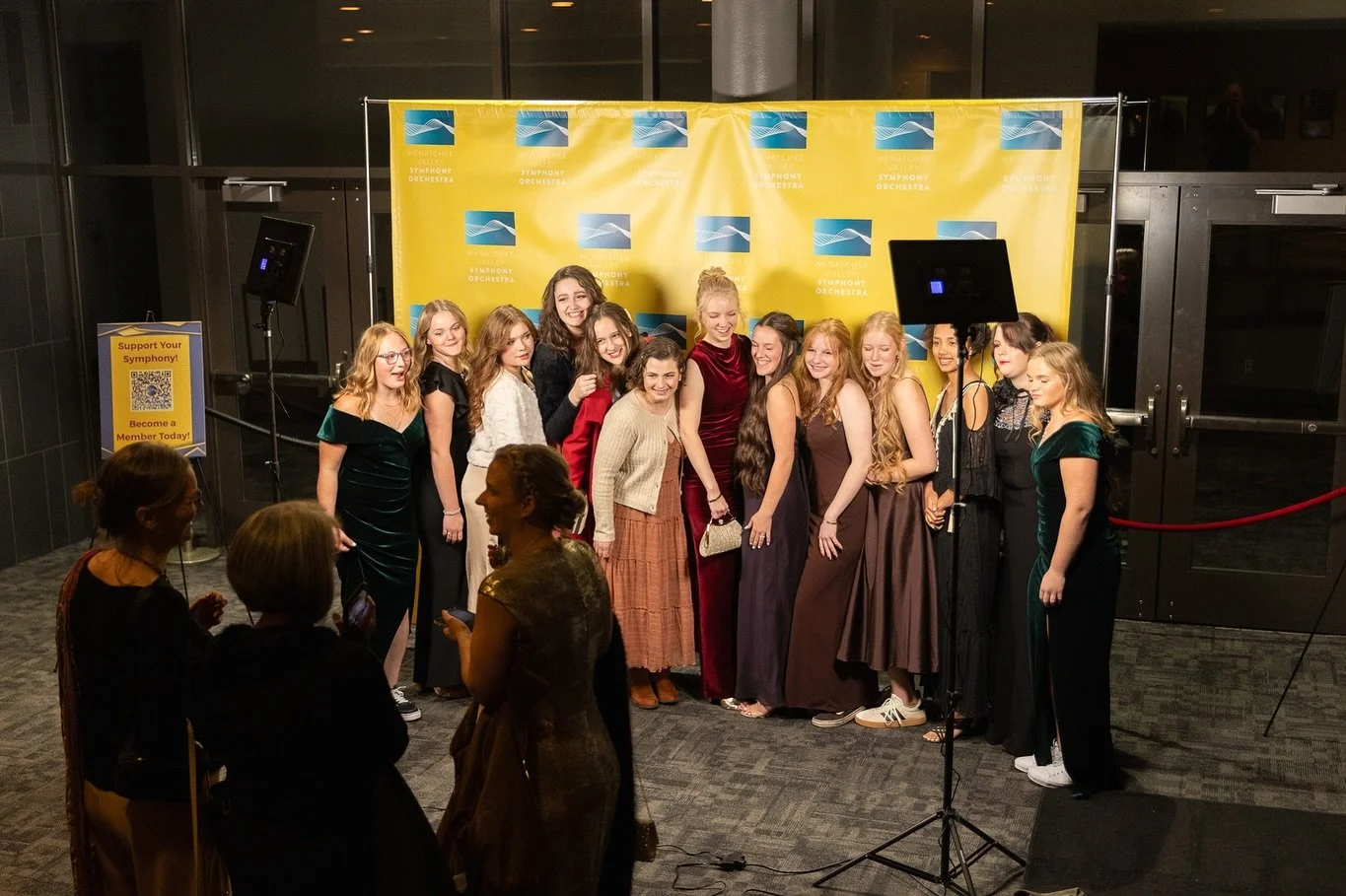 Share your photos with us and get a chance to win two complementary tickets to Tchaikovsky&rsquo;s Nutcracker or one of our spring concerts, plus - Star Wars board game &ldquo;The Battle of Hoth&rdquo; from our friends at @treasuretrovegameshop 

Rul