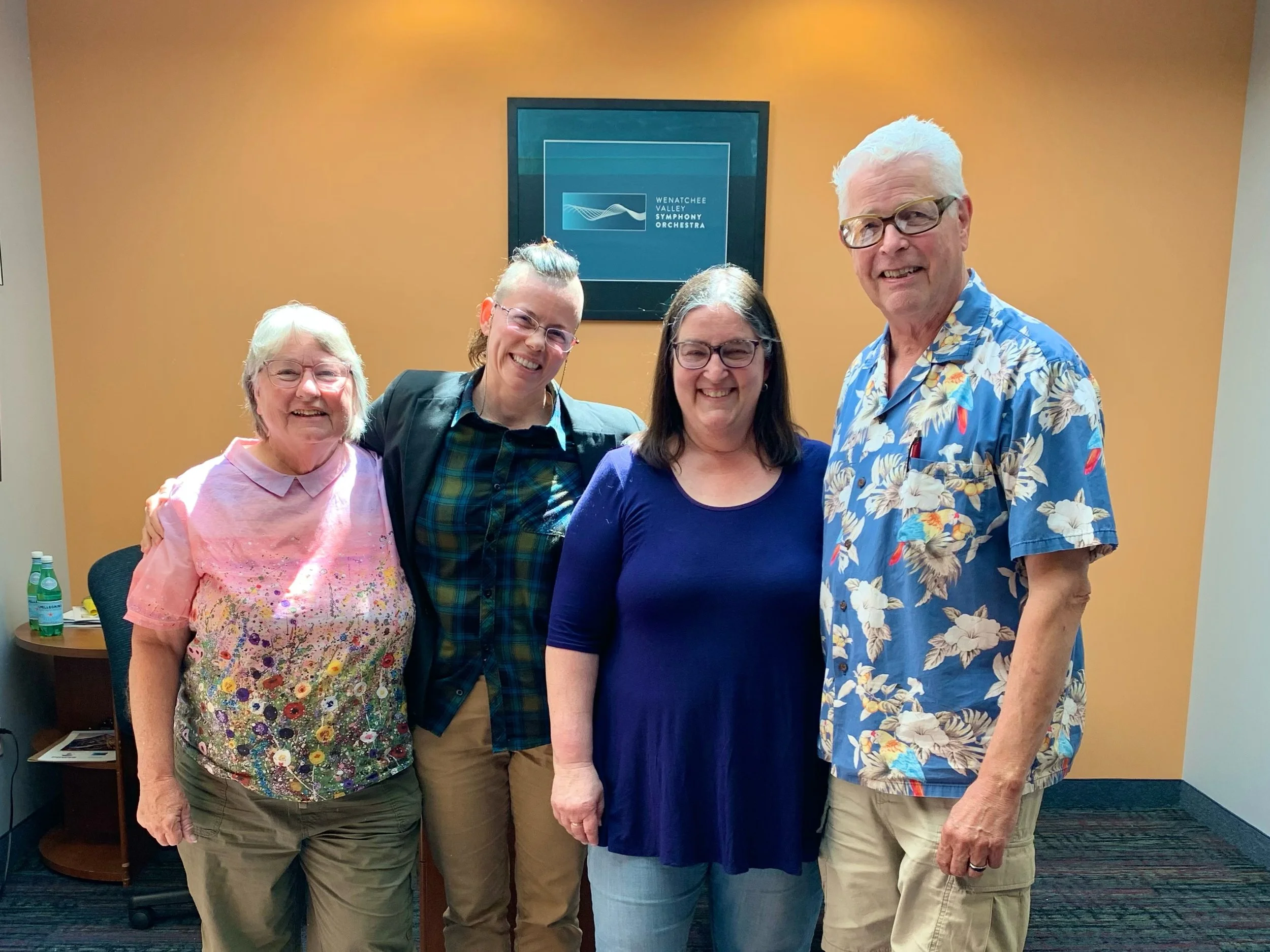 Quick visit to the Symphony&rsquo;s office after a talk with Peter K @pknpnw at @koho101.1 ! Thanks for stopping by: Megan Kelley @cashmerevetclinic , Sherry Krebs @sherrykrebs, Gretchen Woods @woodsgretchen and Tim Handyside!

Catch us on @koho101.1