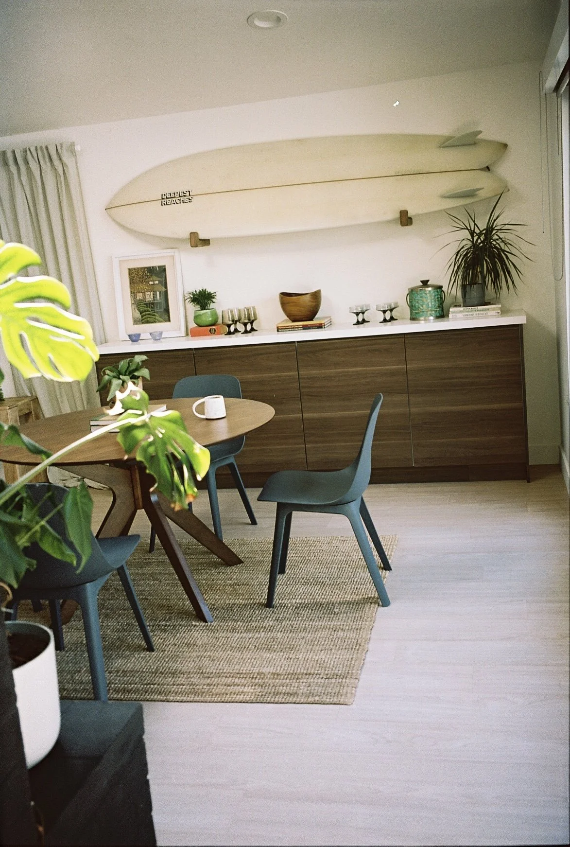 99910320-60102 3.jpg