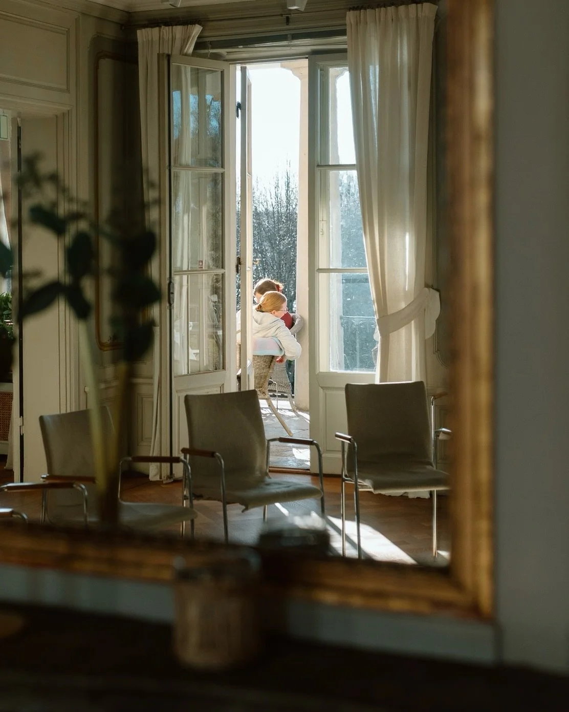 Last week I had the pleasure of photographing the first @wonderwomen.se retreat at @frotunaretreat in Uppsala.

A few days filled with conversations, laughter, reflection, yoga, and the kind of honest moment that happen when inspiring women gather in