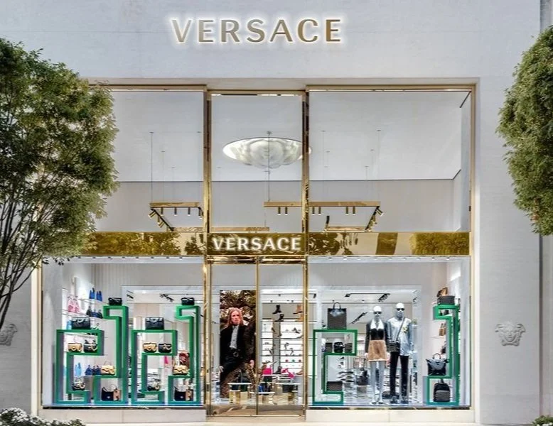 Versace_Manhasset_Facade_A_LG_163.2e16d0ba.fill-1200x600.jpg