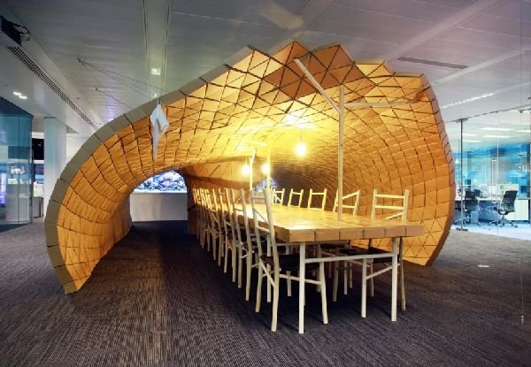Pupa-Cardboard-and-Pallets-Design-Ideas-in-Bloomberg’s-London-Headquarters-by-Liam-Hopkins.jpg