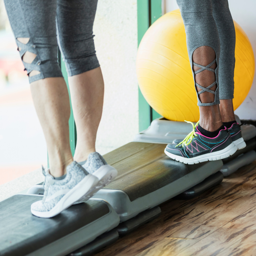 Common ankle injuries, lace up ankle braces, ankle pain, most common ankle injuries, sports medicine, ankle motion, injured joint.