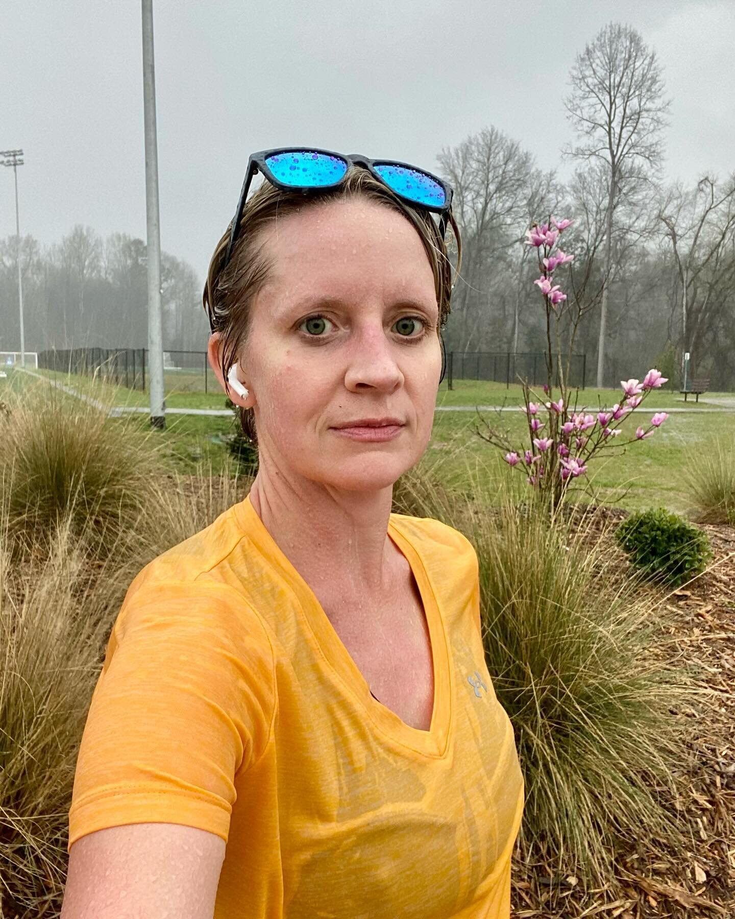 If there&rsquo;s one thing you should know about @laurakingedwards, it&rsquo;s that she never gives up. 

Laura is training for the @charlotteracefest Half Marathon on April 6. While she won&rsquo;t run blindfolded, Laura is angling for a personal re
