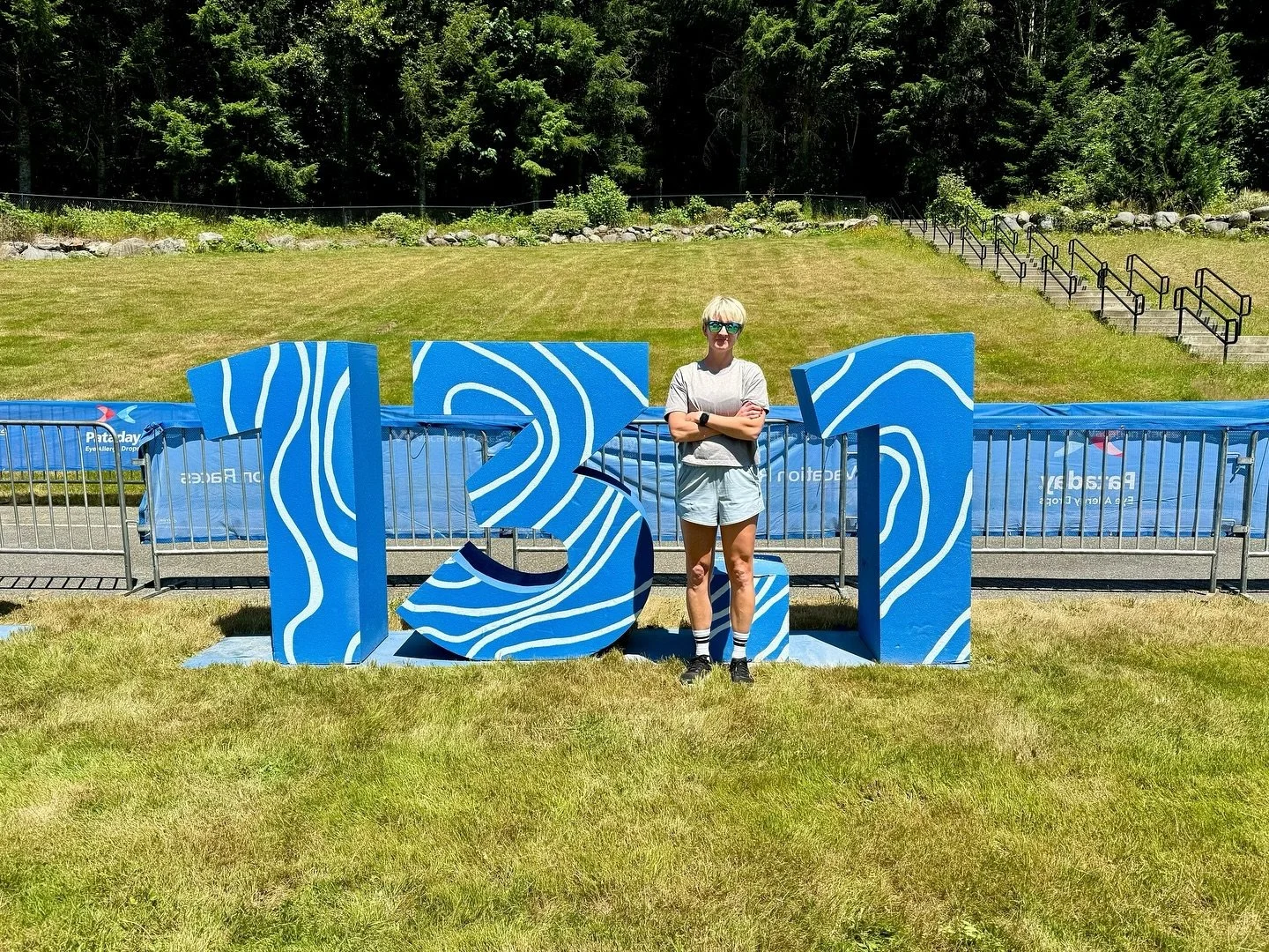 Think @laurakingedwards stopped running for Taylor after her world record attempt? Think again.

🏃&zwj;♀️ On Saturday, Laura completed the @vacationraces Mount Rainier Half Marathon, making Washington her 28th of 50 states where she has run a race i