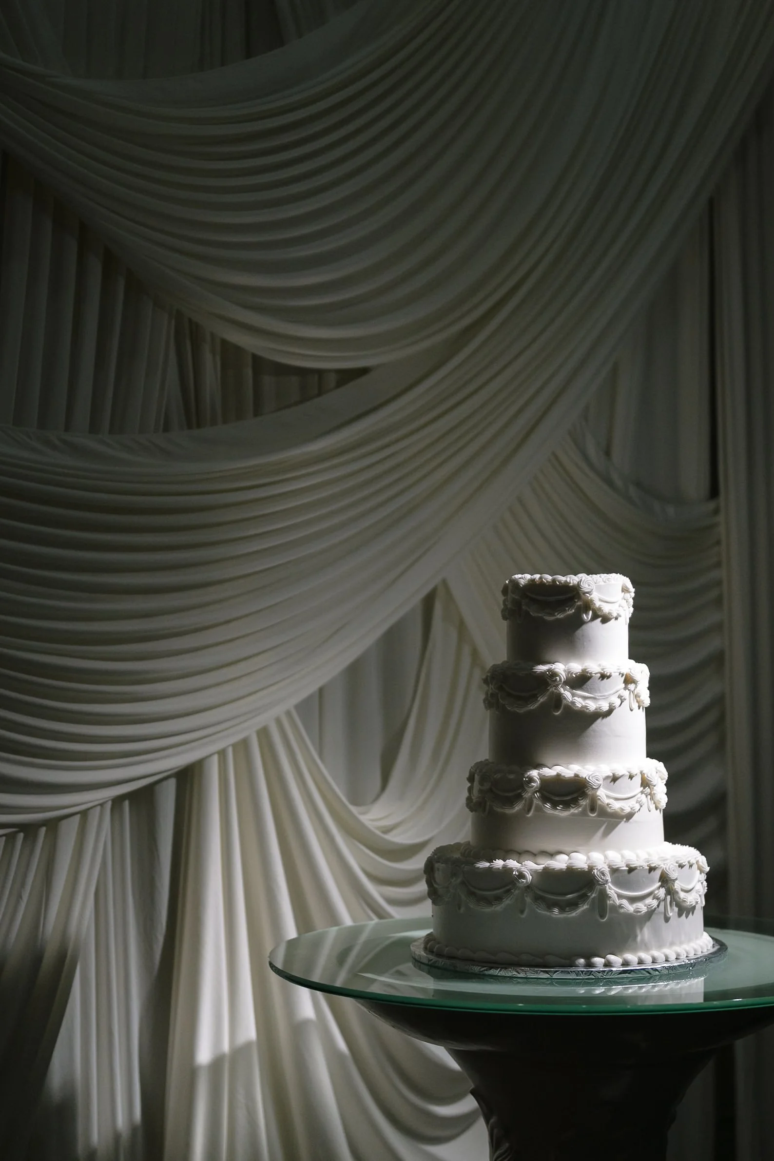 cake, drapery, details, aesthetic.jpg