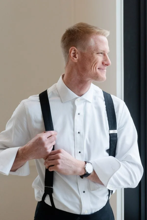 groom getting ready.jpg