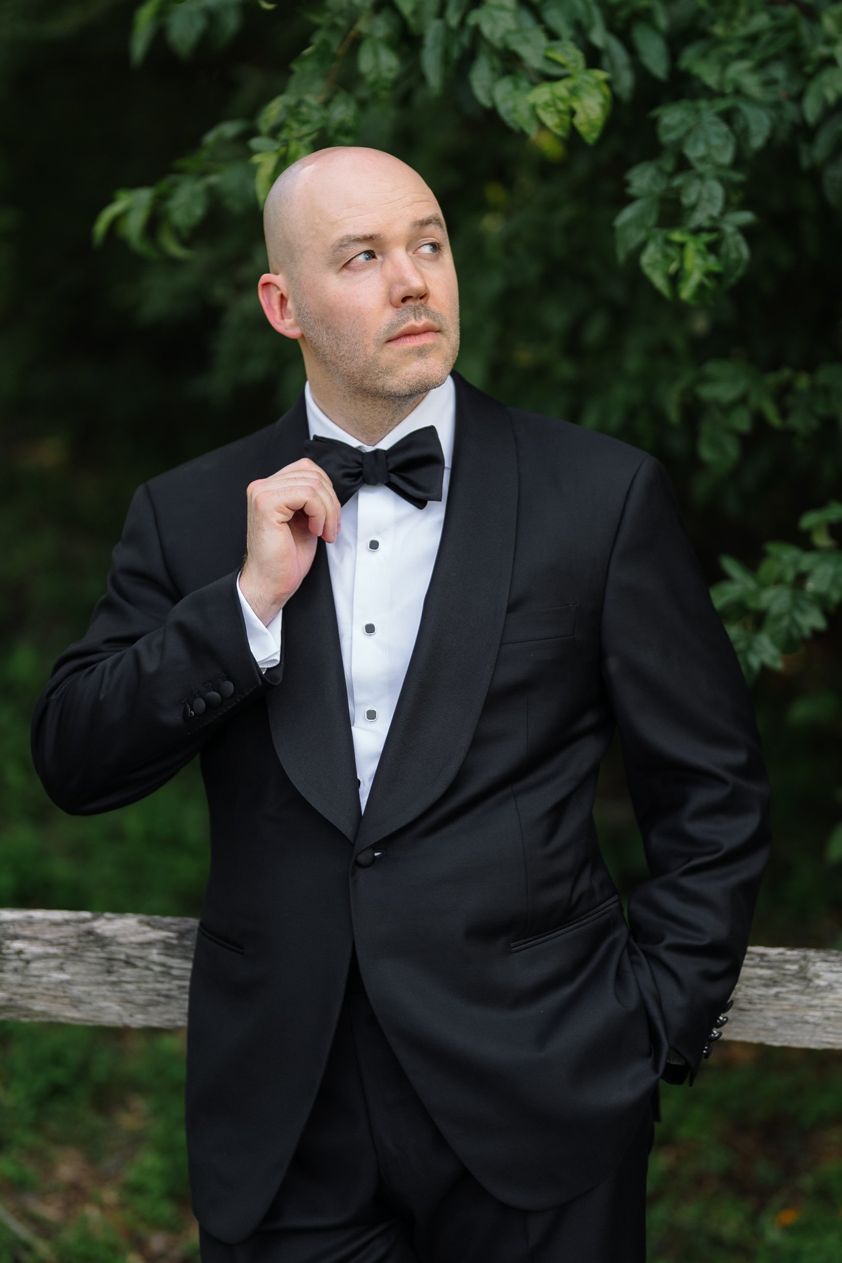 groom, fence, summer.jpg