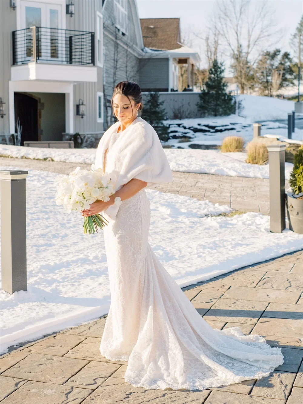 Bride Fur Snow.jpg