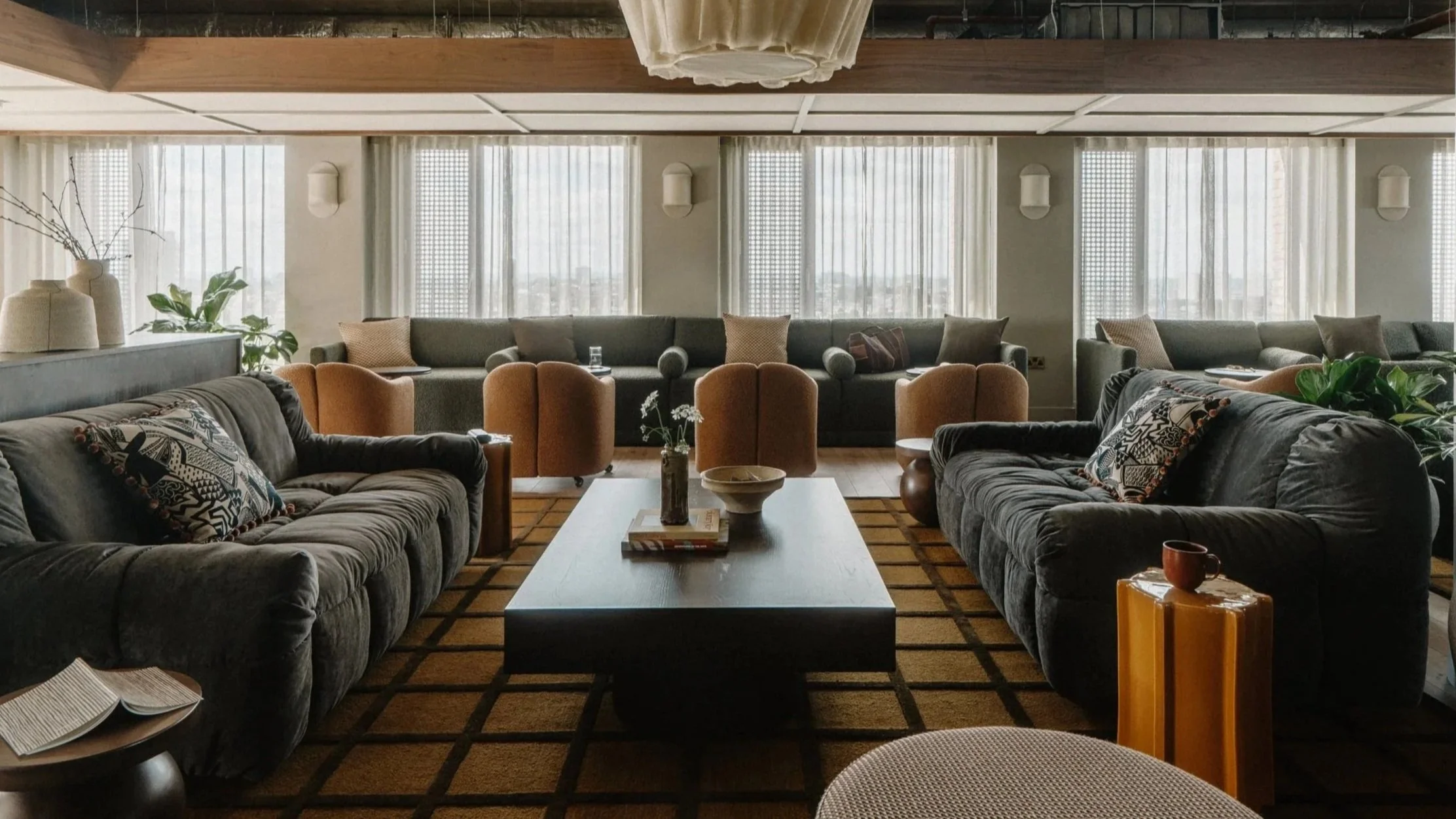 Description
Mason and Fifth Westbourne Park _ Totzke Rugs _ Tess _ photography credit Adam Firman
