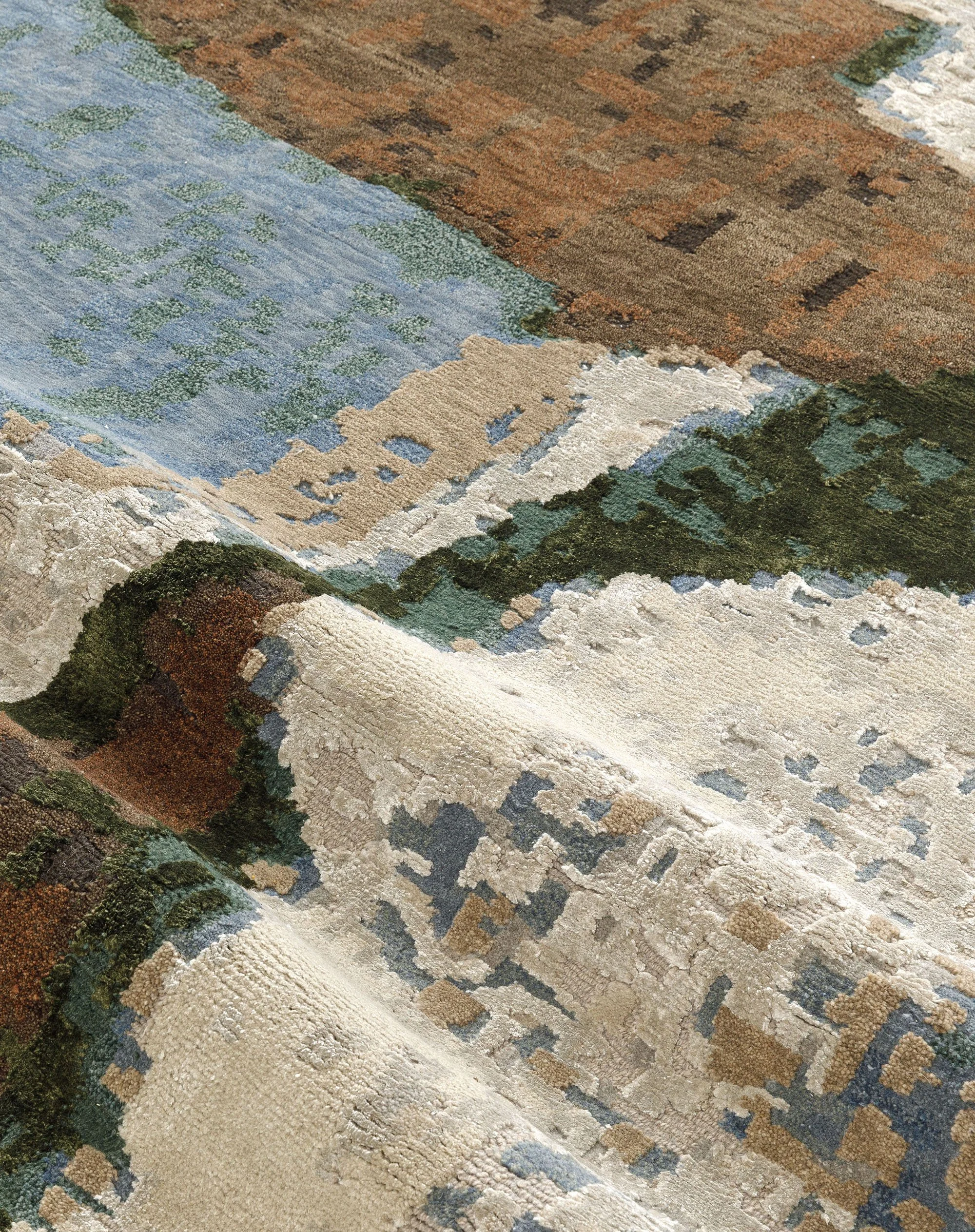 Totzke rugs _ Massif close-up rug image 2.jpg