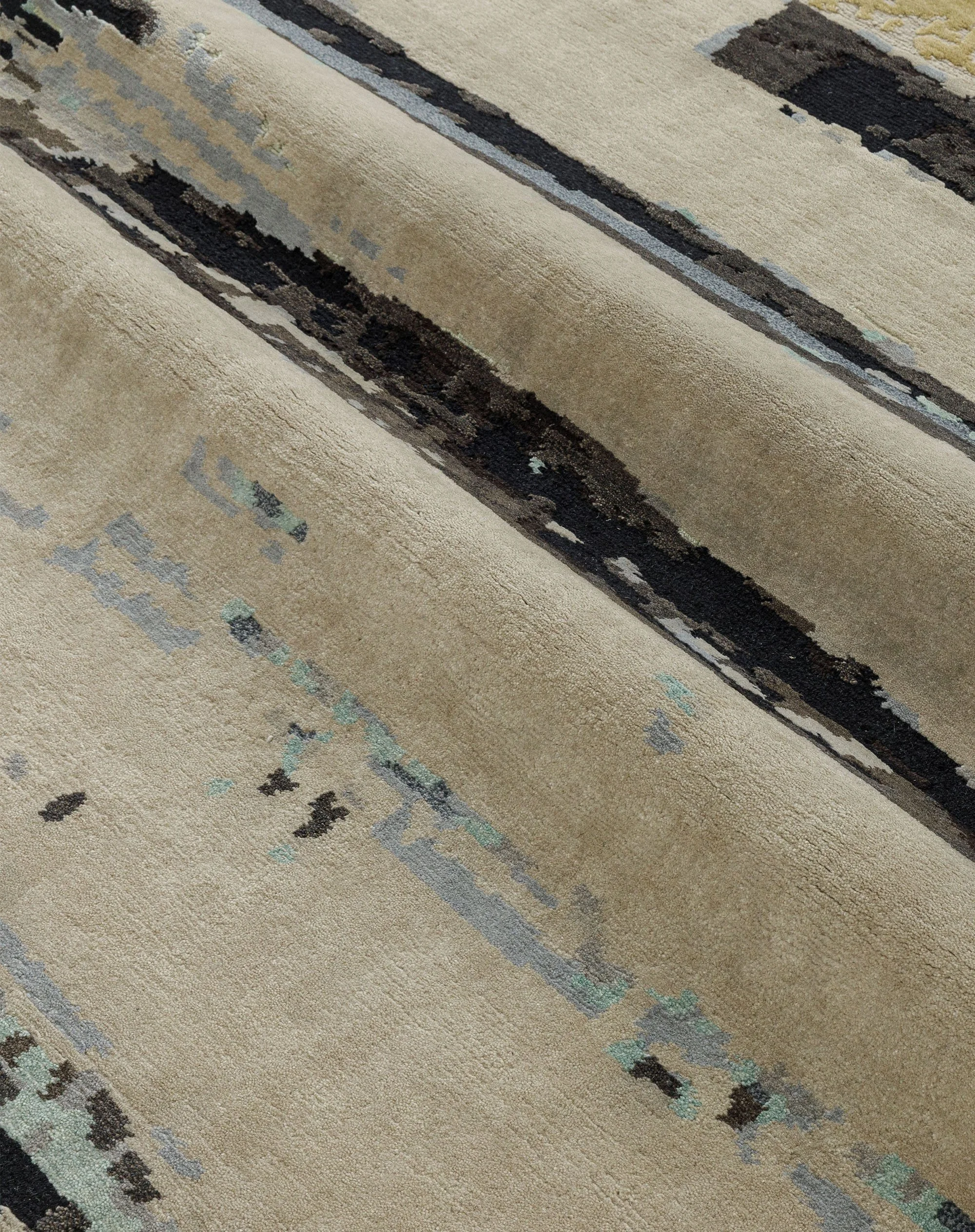 Totzke Rugs _ Fragment close up rug image 3.jpg