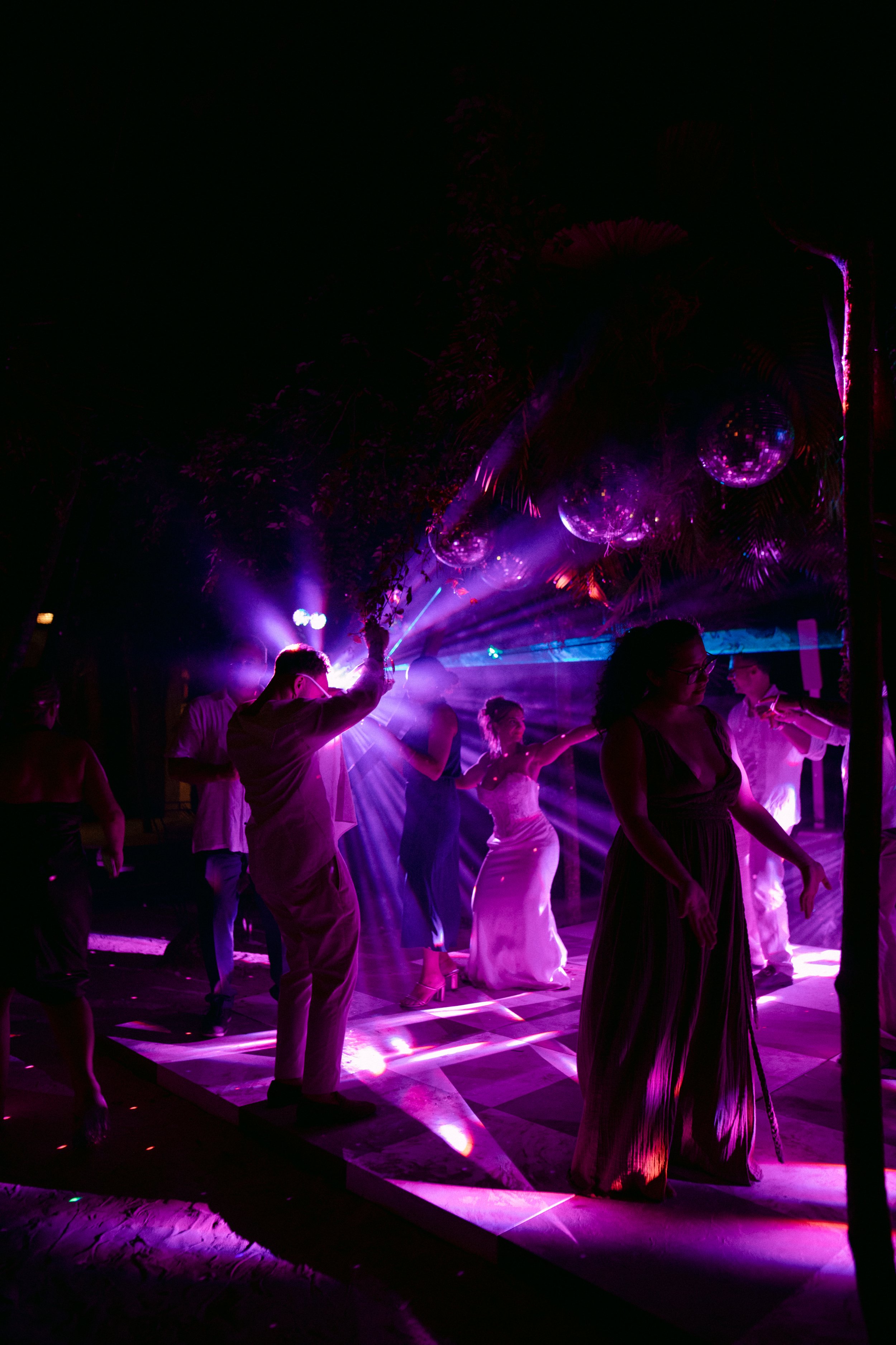 Loren and Brandon - Preview-402.jpg